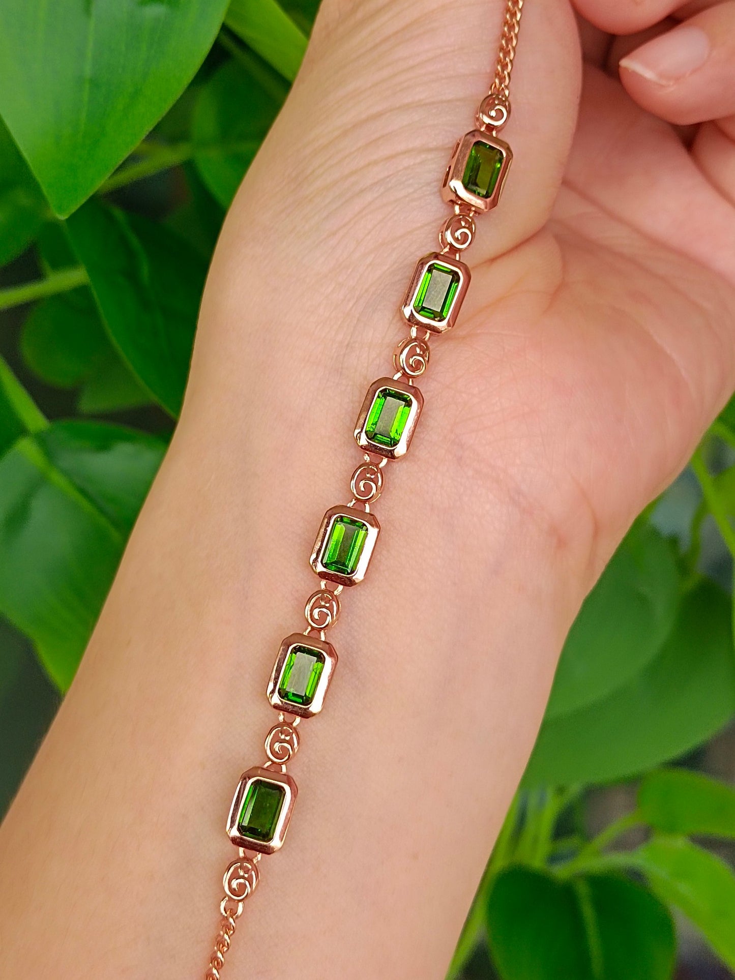 Luxurious Natural Diopside Jewelry Bracelet