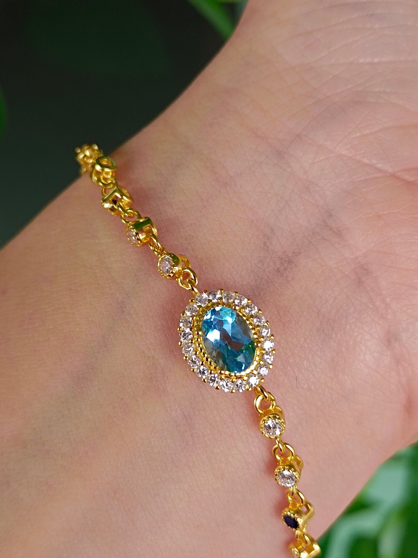 Gelang Topaz Biru Swiss Asli - Barang Kemas Unik untuk Keamanan dan Persahabatan