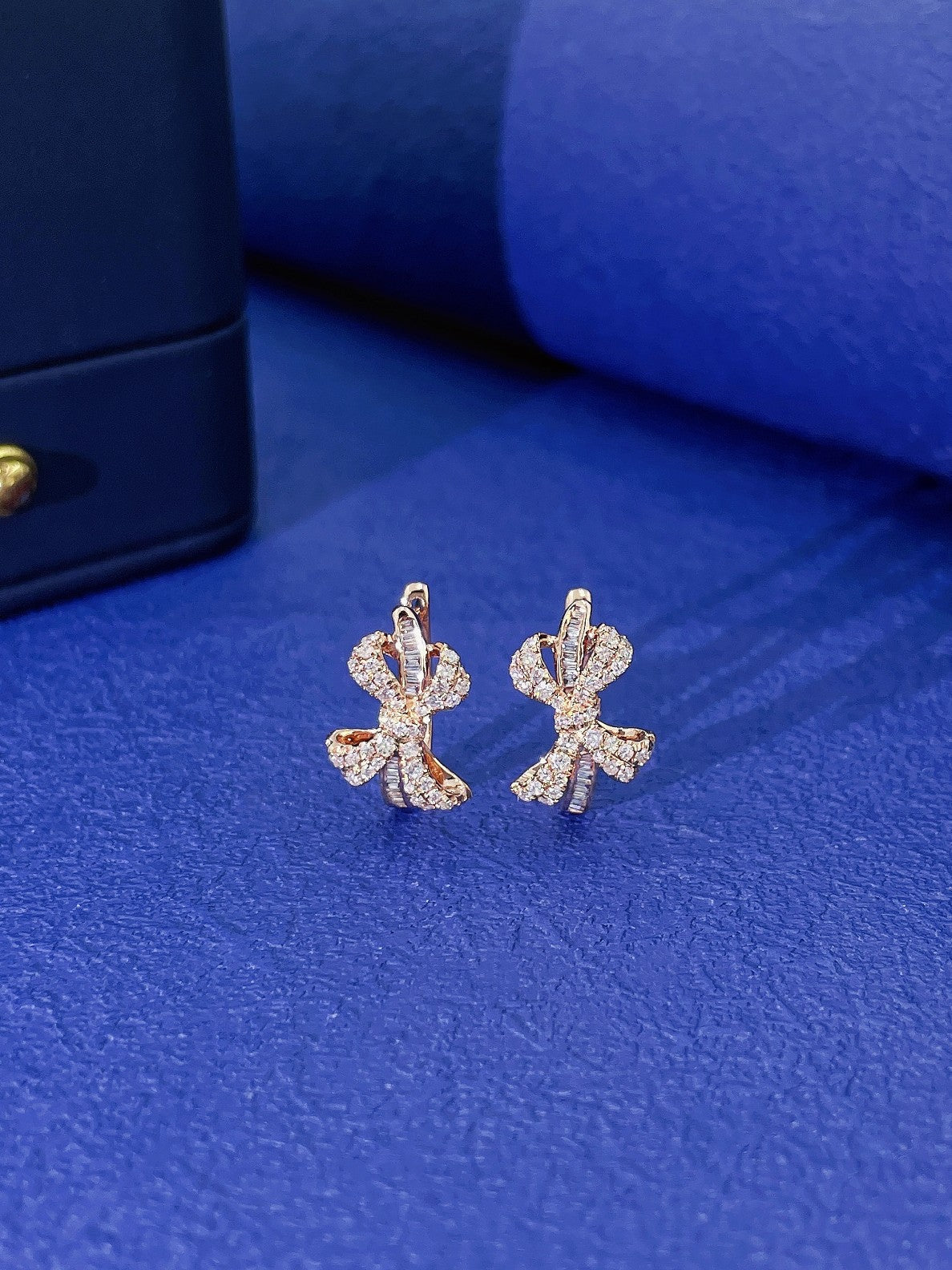 18K Diamond Bowknot Earrings - Elegant Jewelry Piece Jeweler.Jewelry