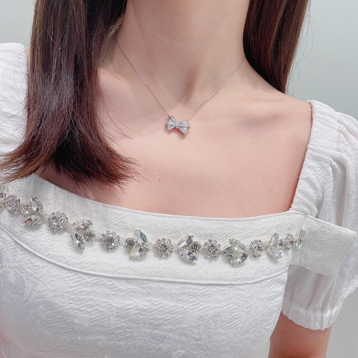 18K Diamond Bowknot Necklace - Elegant Jewelry Piece - White Diamond Necklace