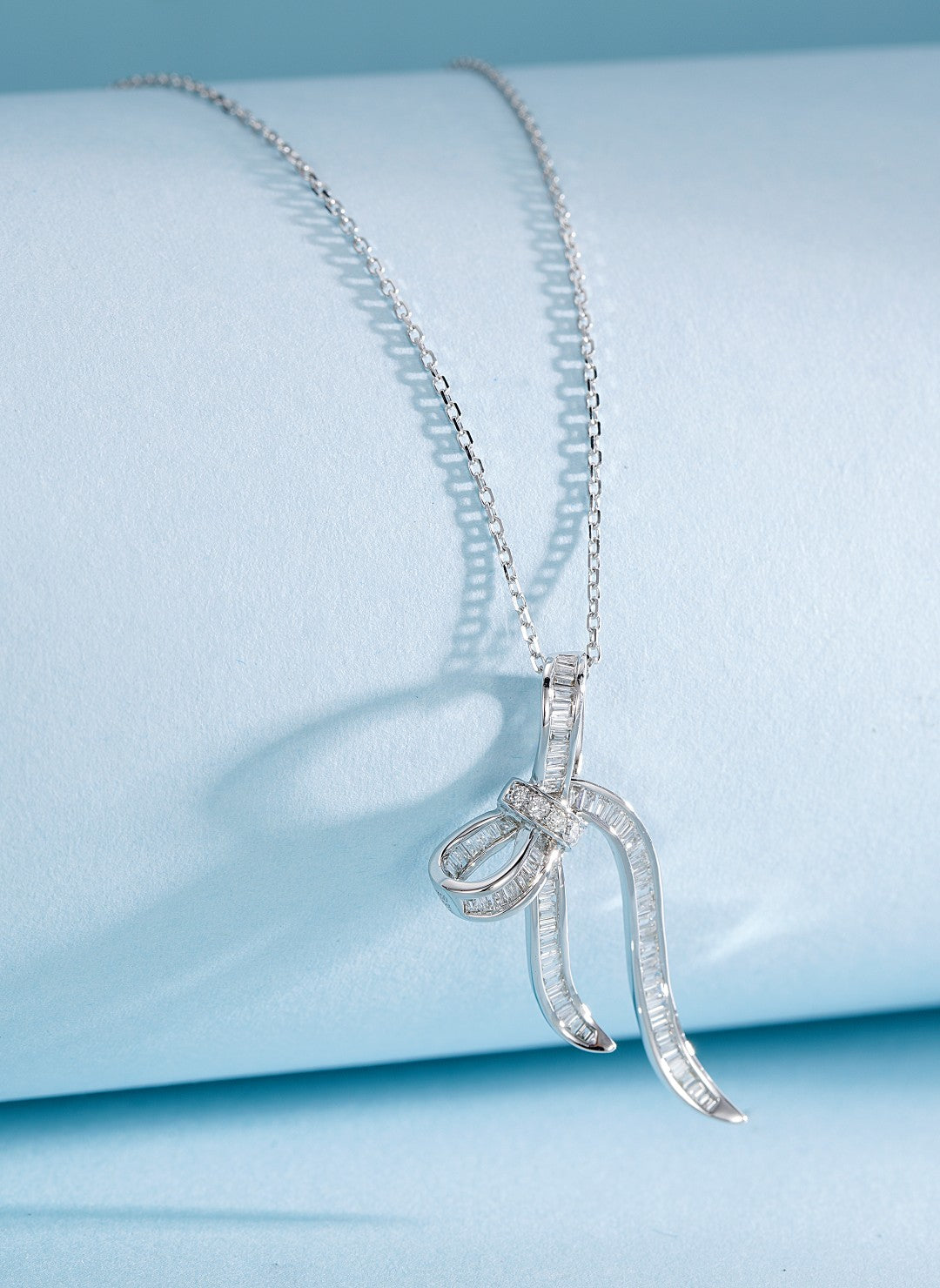 18K Diamond Bowknot Necklace - Luxury Jewelry Piece - White Diamond Necklace