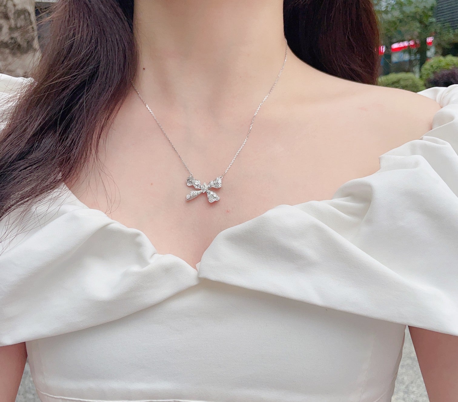 18K Diamond Bowknot Pendant Necklace - Elegant Jewelry Piece - White Diamond Necklace