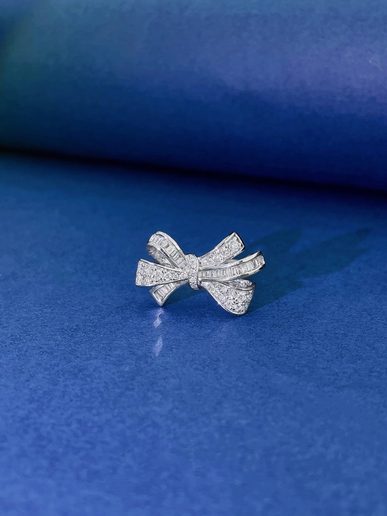 18K Diamond Bowknot Ring - Elegant Jewelry Piece - White Diamond Ring