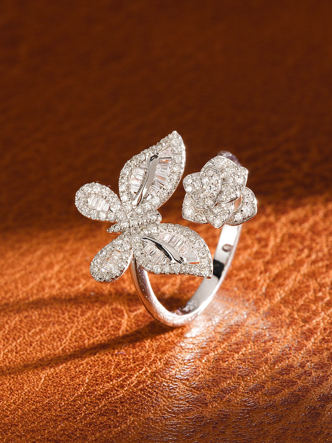 18K Diamond Butterfly Countess Flower Ring - Exquisite Jewelry - White Diamond Ring