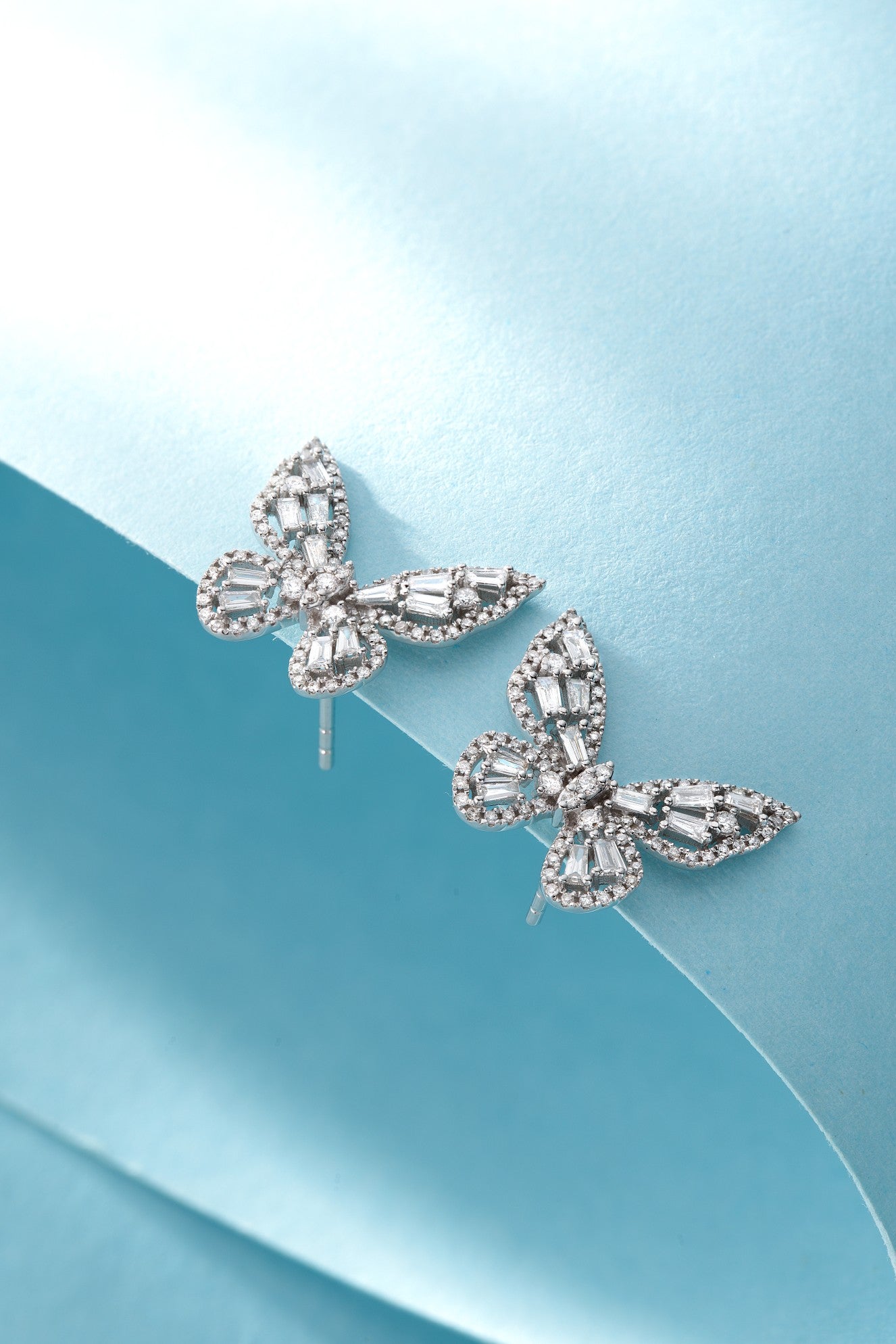 18K Diamond Butterfly Earrings – A Jewelry Staple - Jeweler.Jewelry