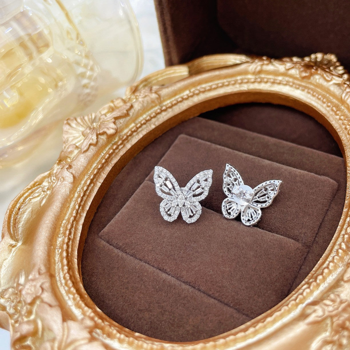 18K Diamond Butterfly Earrings - A Sparkling Jewelry Choice - Jeweler.Jewelry