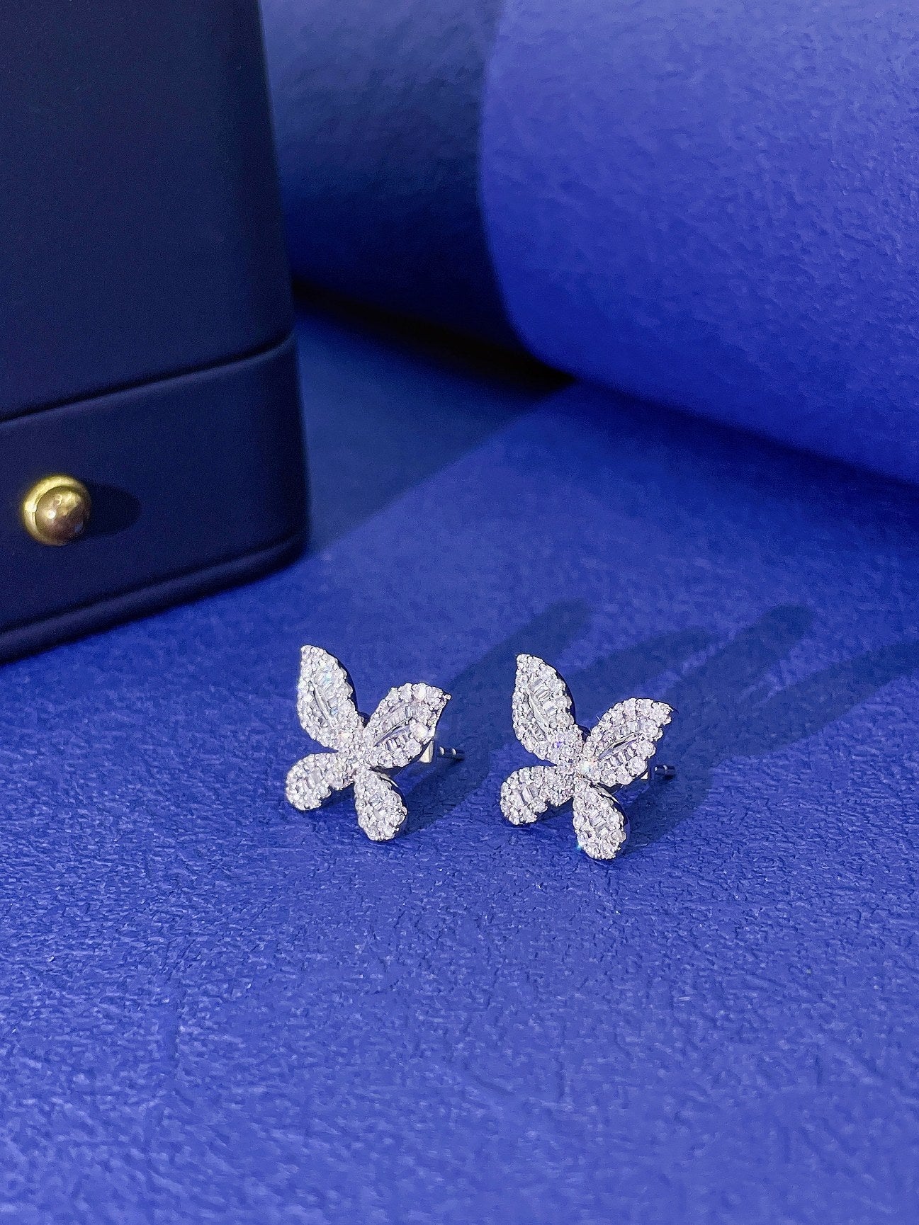 18K Diamond Butterfly Earrings - ED086 - Jeweler.Jewelry