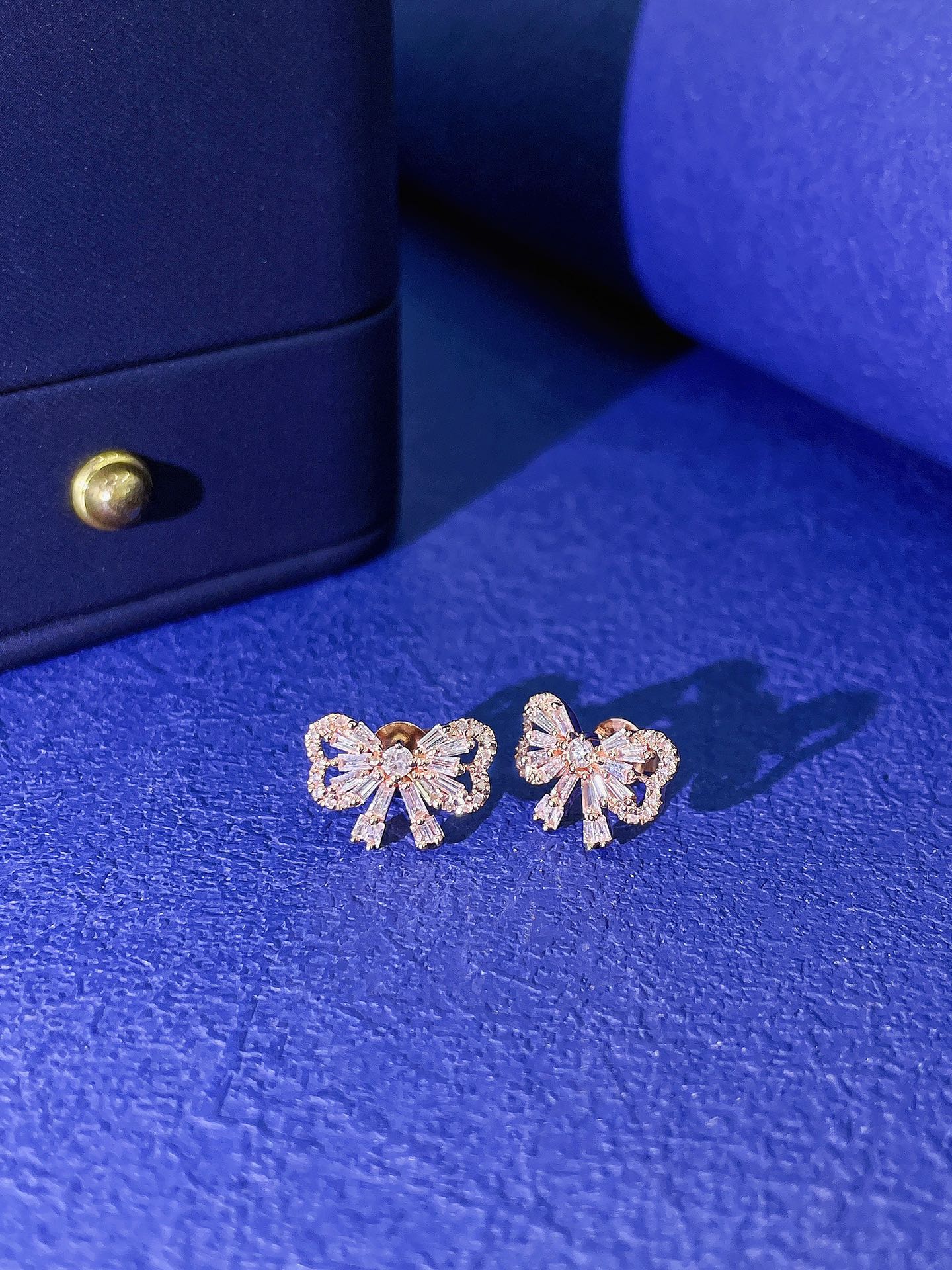 18K Diamond Butterfly Wing Earrings - ED057 - Jeweler.Jewelry