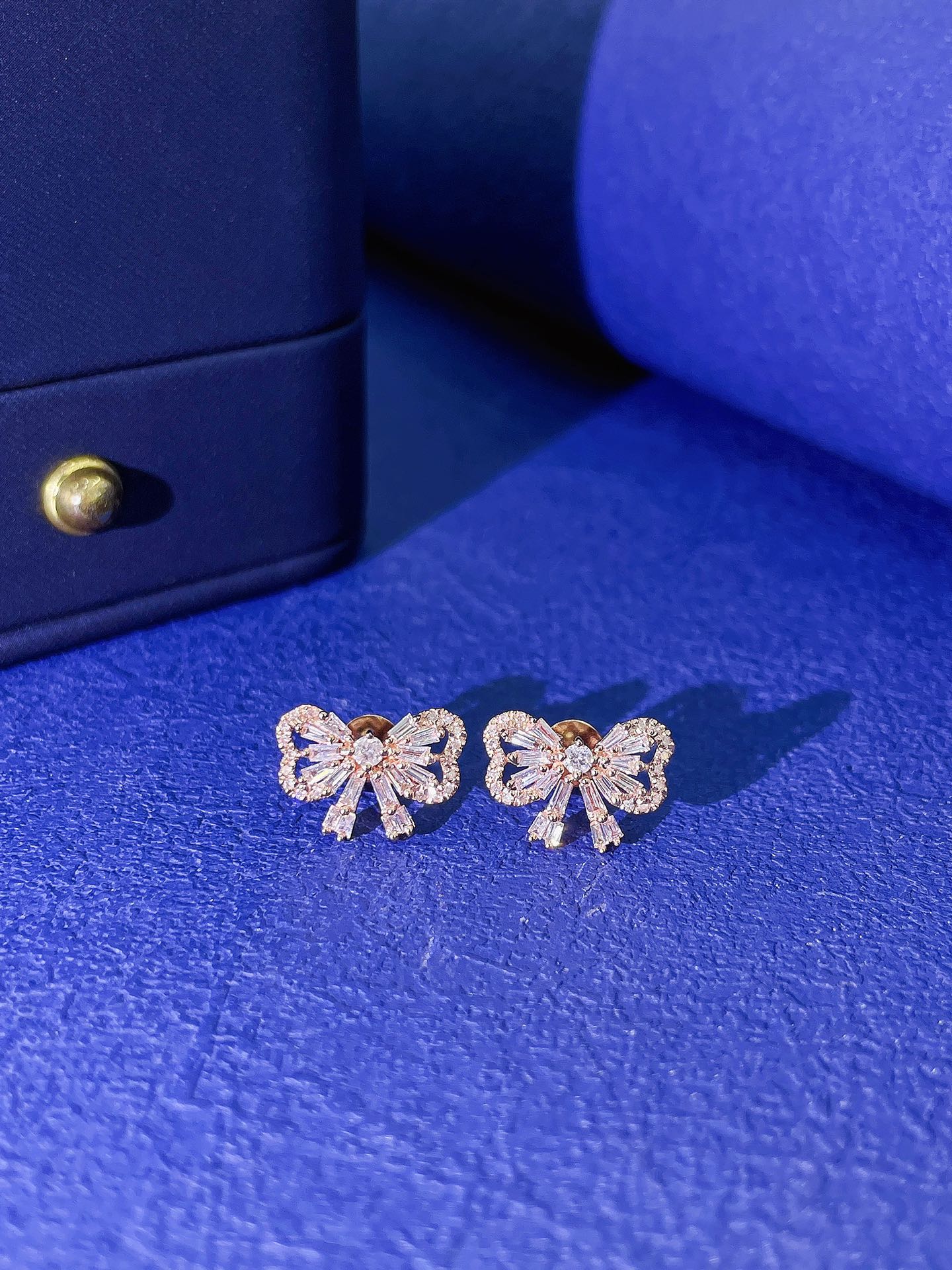 18K Diamond Butterfly Wing Earrings - ED057 - Jeweler.Jewelry