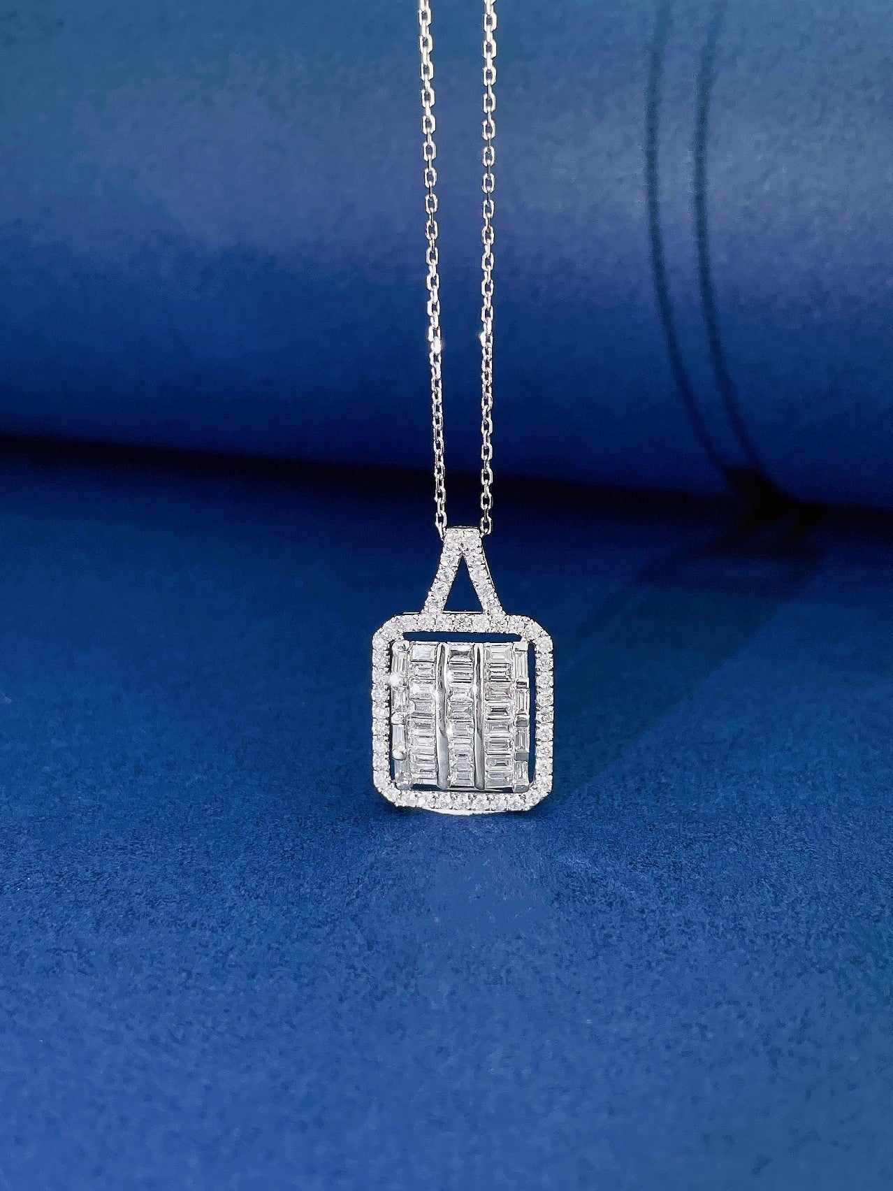 18K Diamond Candy Square Necklace - Luxurious Jewelry Piece - White Diamond Necklace