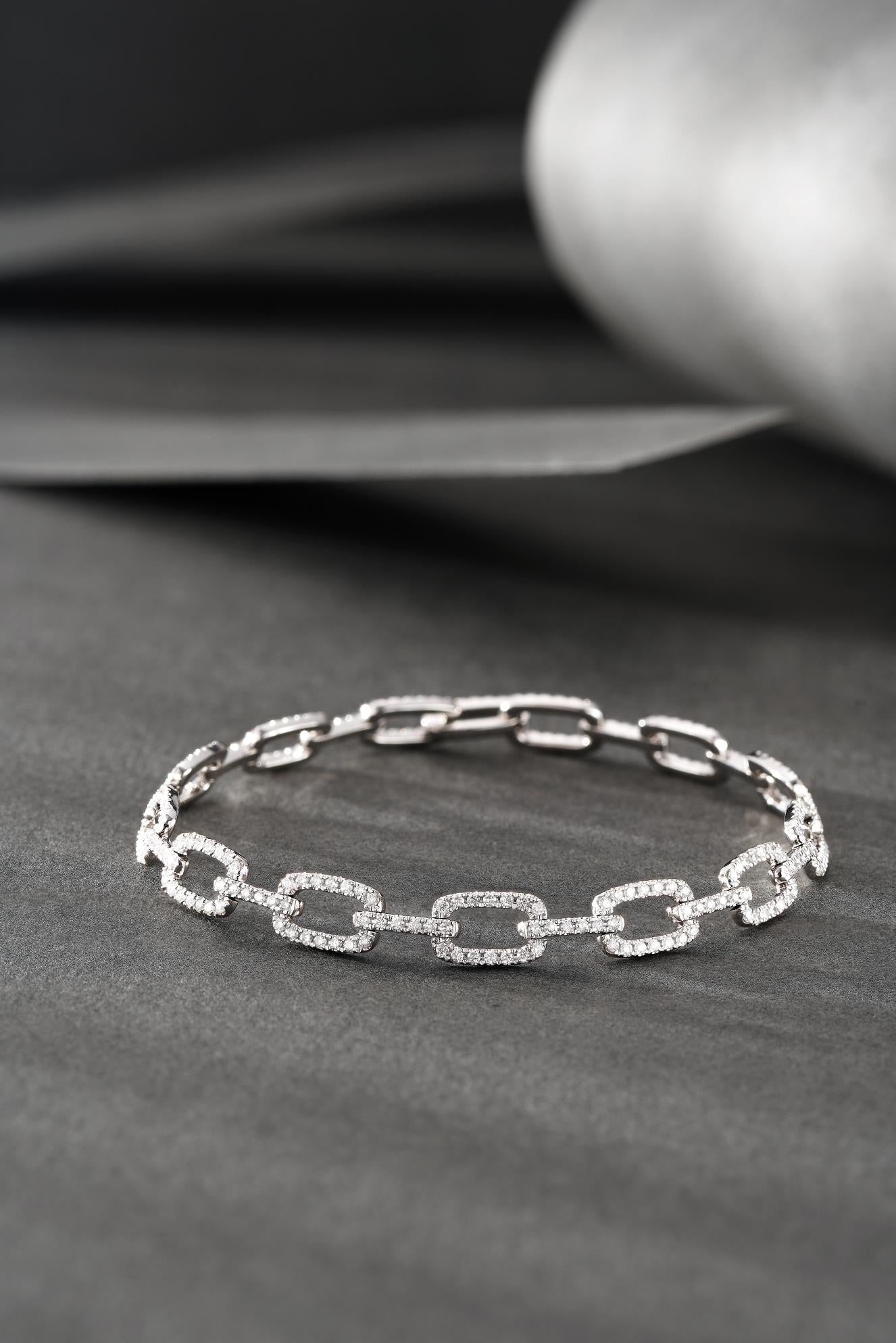 18K Diamond Chain Bracelet - Luxurious Jewelry Piece - White Diamond Bracelet