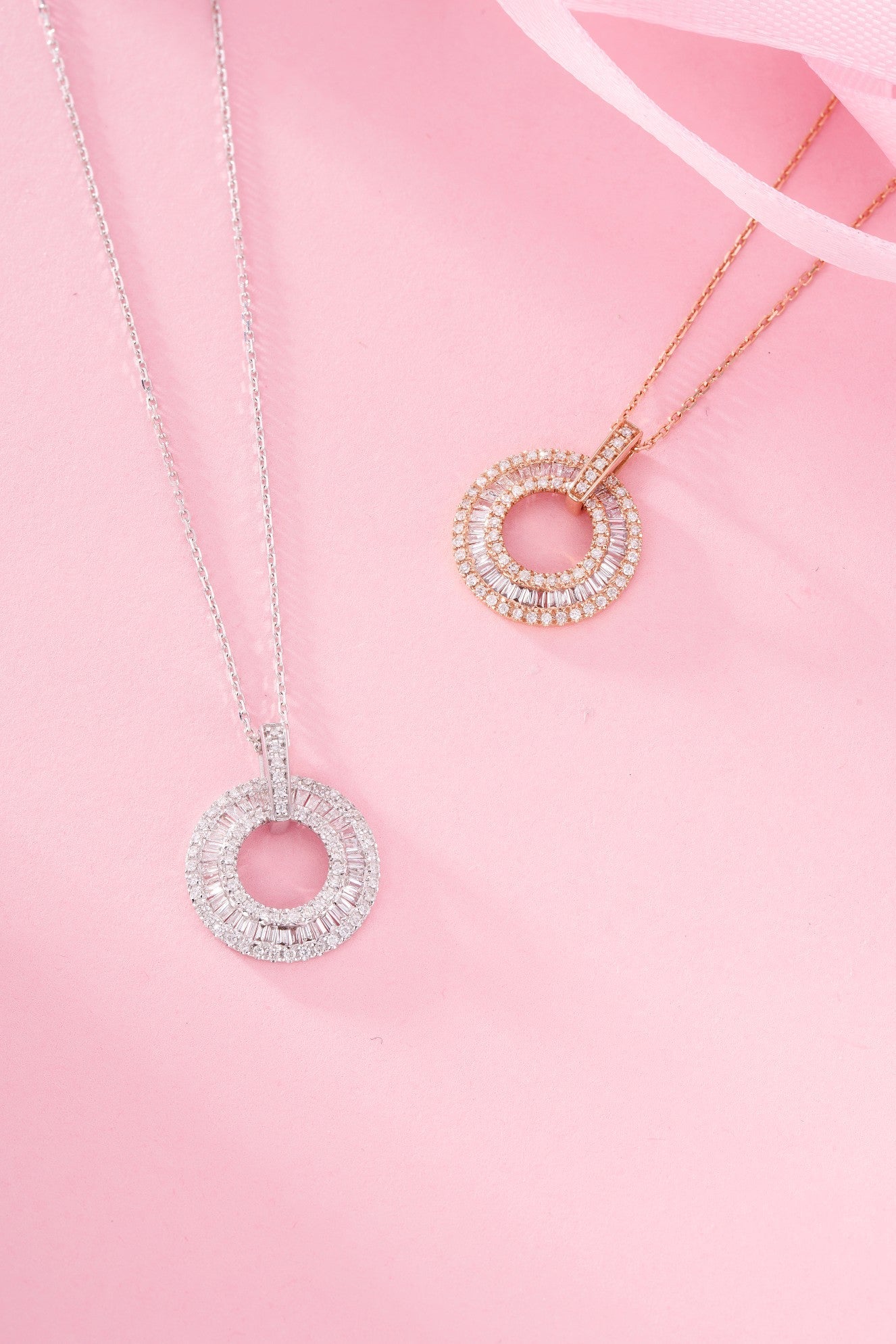 18K Diamond Circle Step Cut Necklace - Elegant Jewelry Piece - White Diamond Necklace