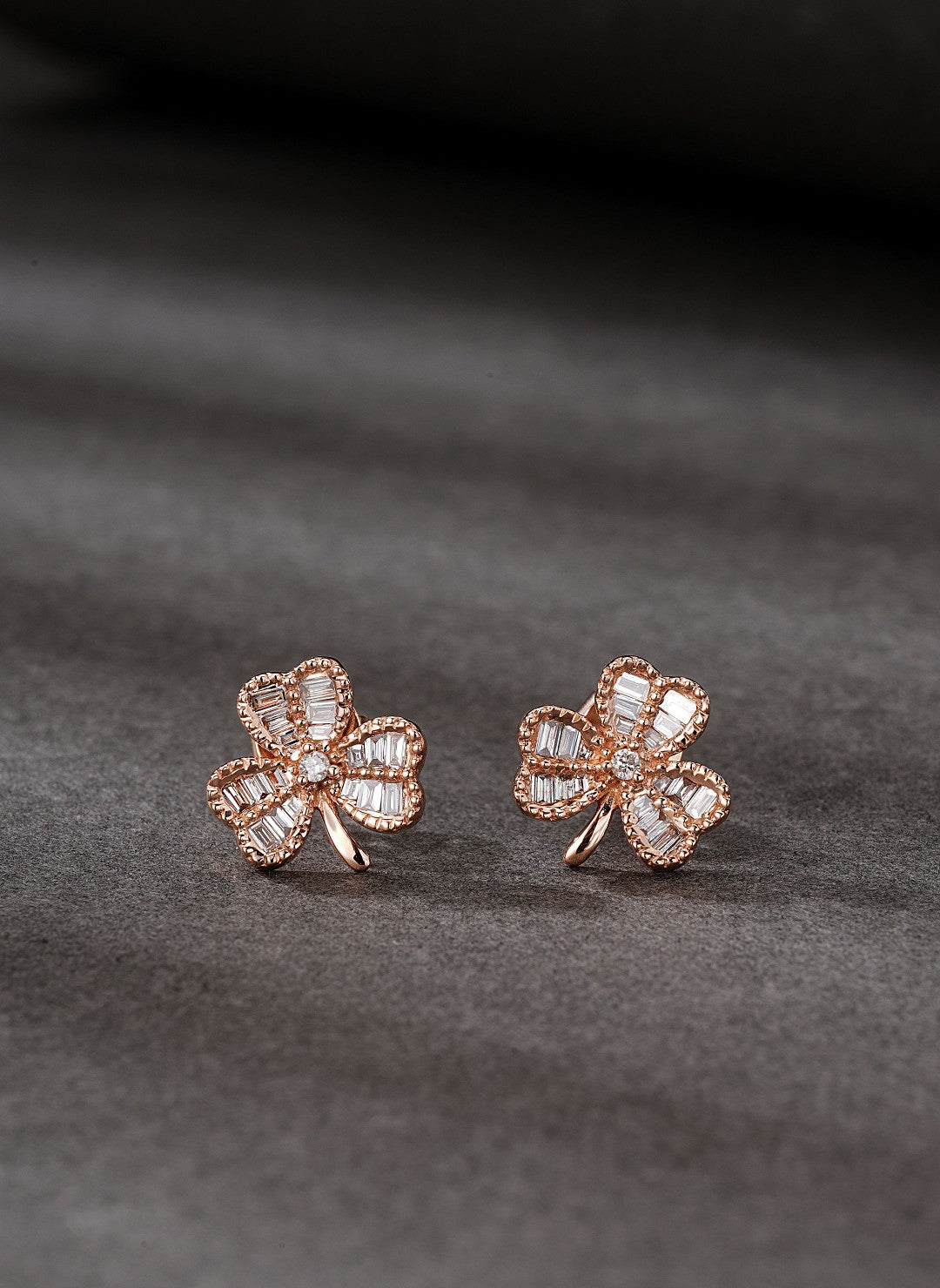 18K Diamond Clover Earrings - ED053 - Jeweler.Jewelry