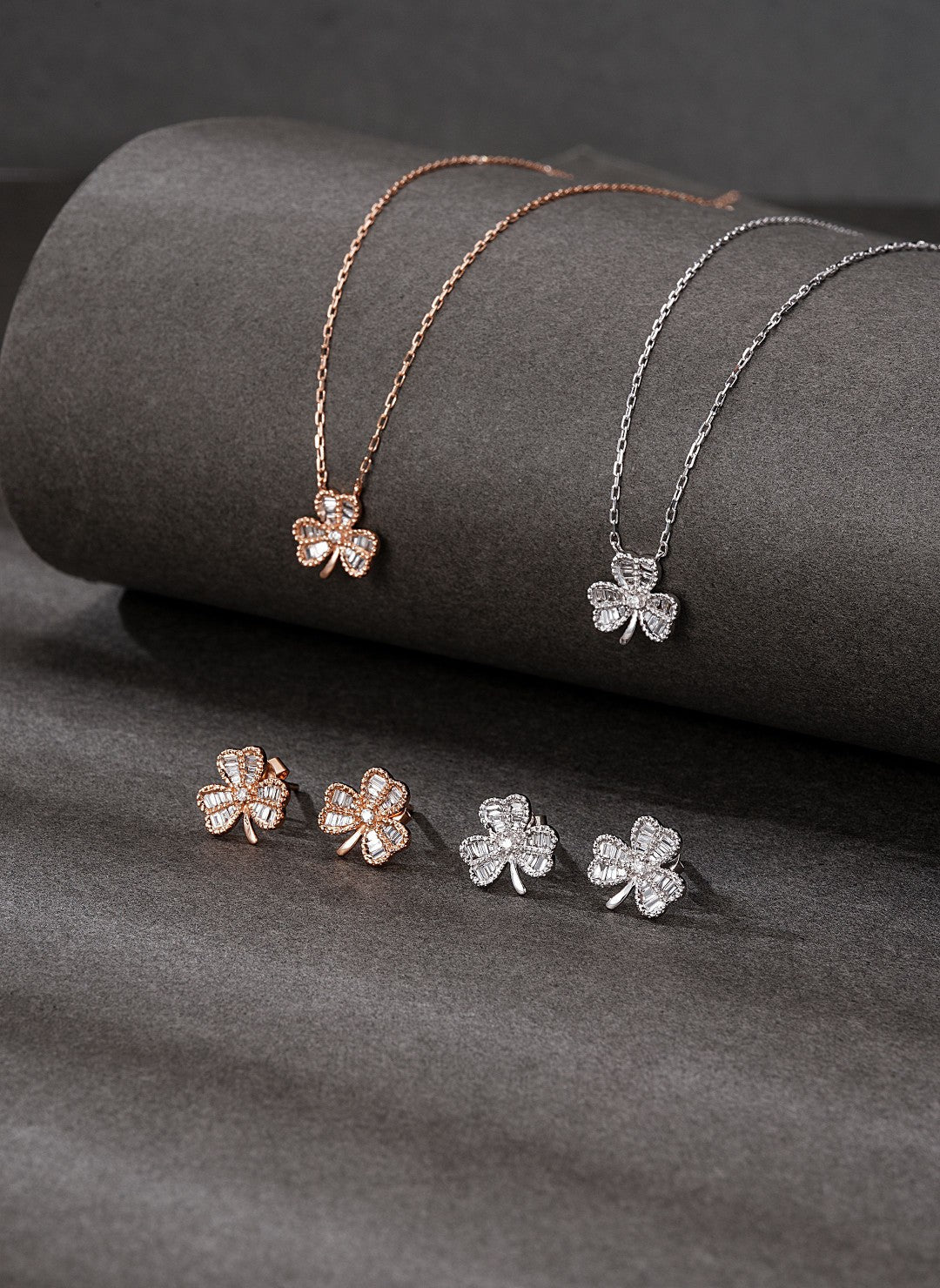 18K Diamond Clover Earrings - ED053 - Jeweler.Jewelry