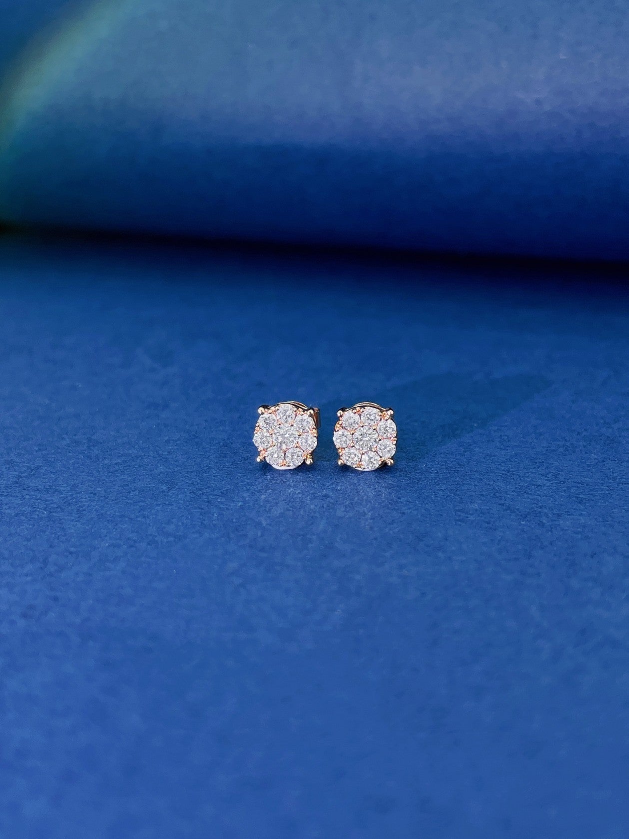 18K Diamond Cluster Earrings - ED002 - Jeweler.Jewelry