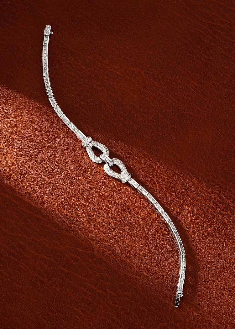 18K Diamond Double-Loop Horseshoe Clasp Bracelet - Luxury Jewelry - White Diamond Bracelet