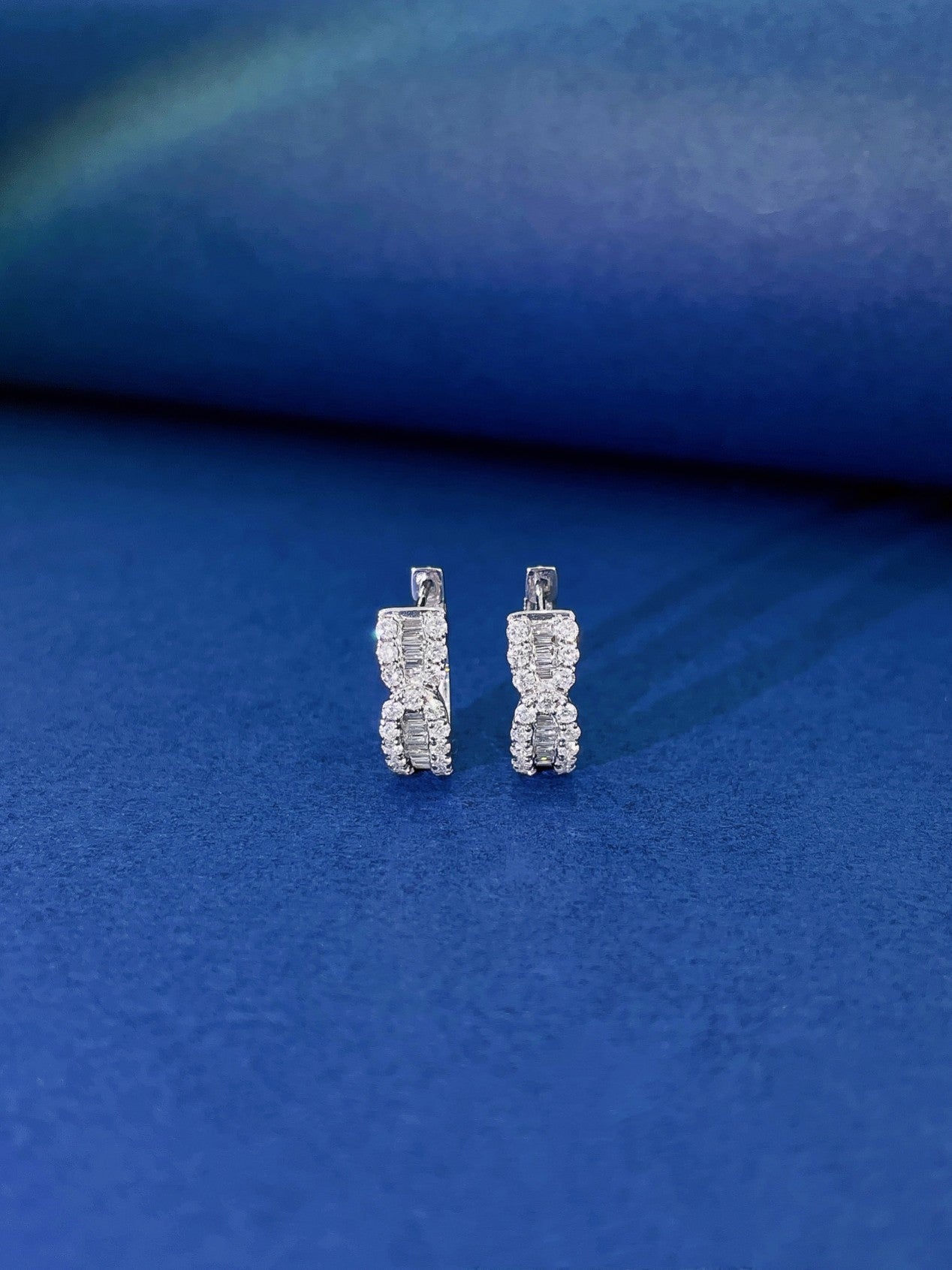 18K Diamond Double U Round Ladder Earrings - Elegant Jewelry Piece Jeweler.Jewelry