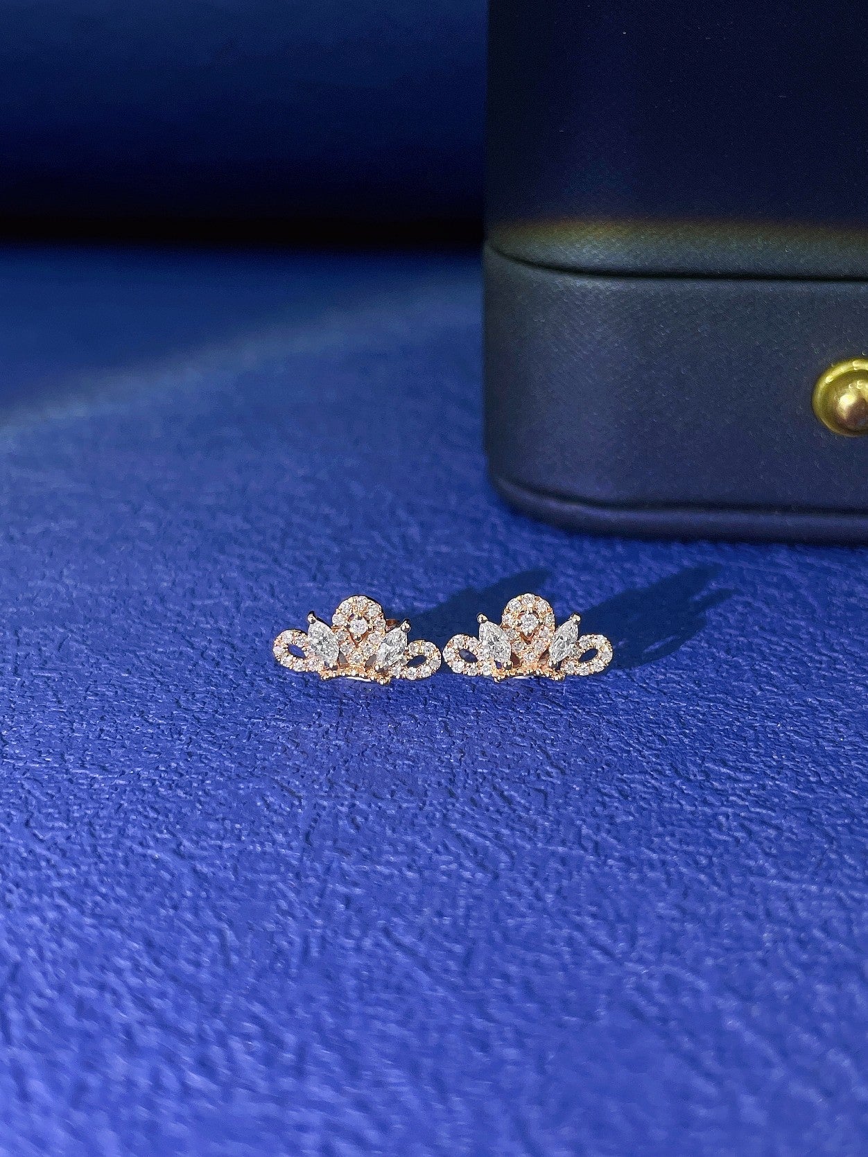 18K Diamond Earrings ED032 - Luxurious Jewelry Piece - Jeweler.Jewelry