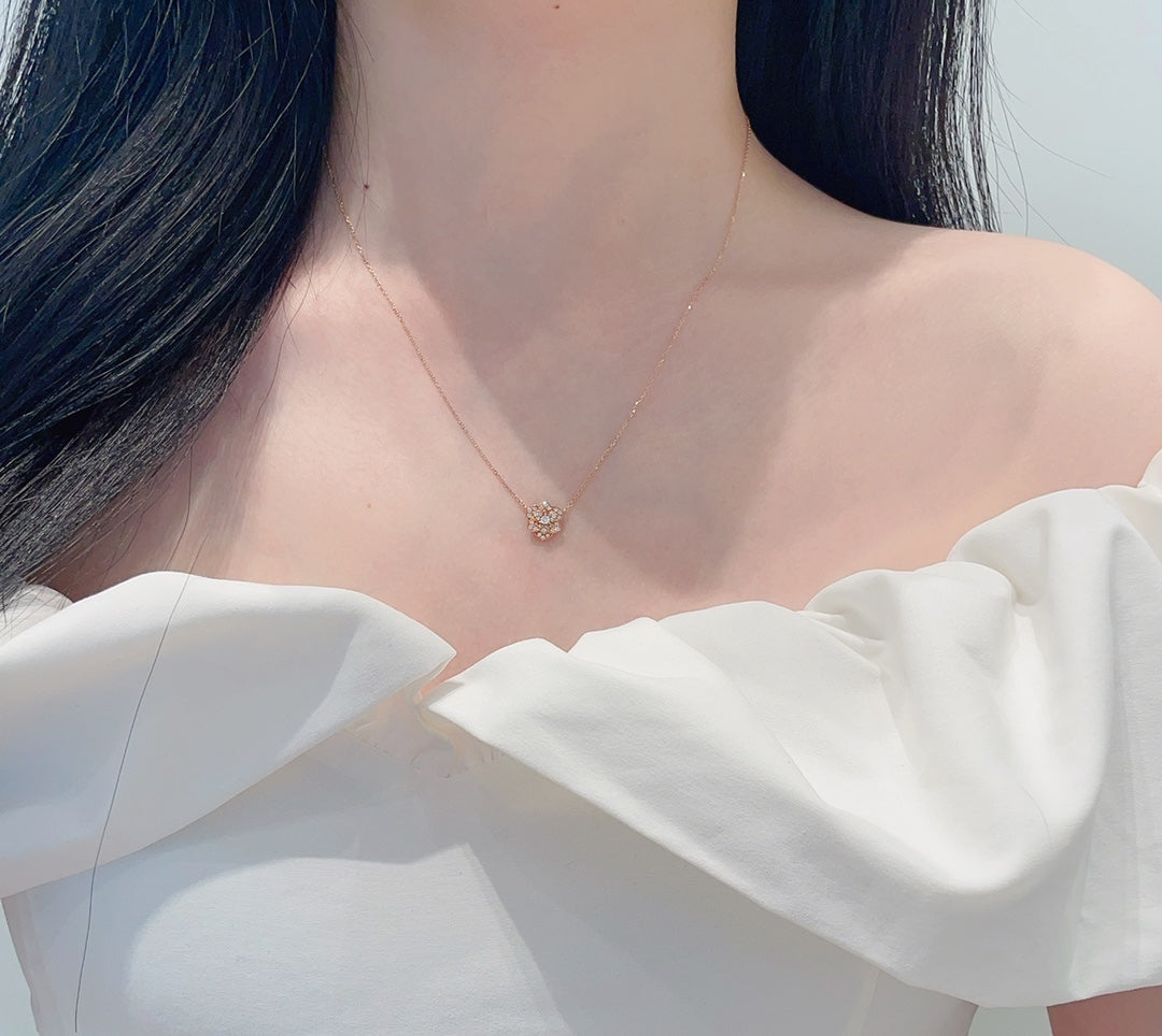 18K Diamond-Embellished伯爵花项链 - Elegant Jewelry Piece - White Diamond Necklace