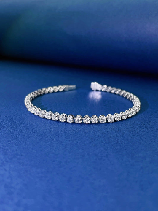 18K Diamond Encrusted Bracelet - Luxurious Jewelry Piece - White Diamond Bracelet