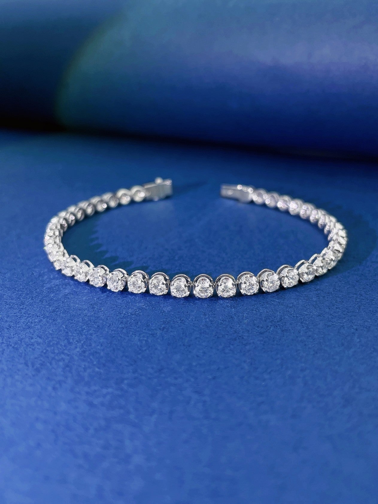 18K Diamond-Encrusted Bracelet - Luxury Jewelry Piece - White Diamond Bracelet