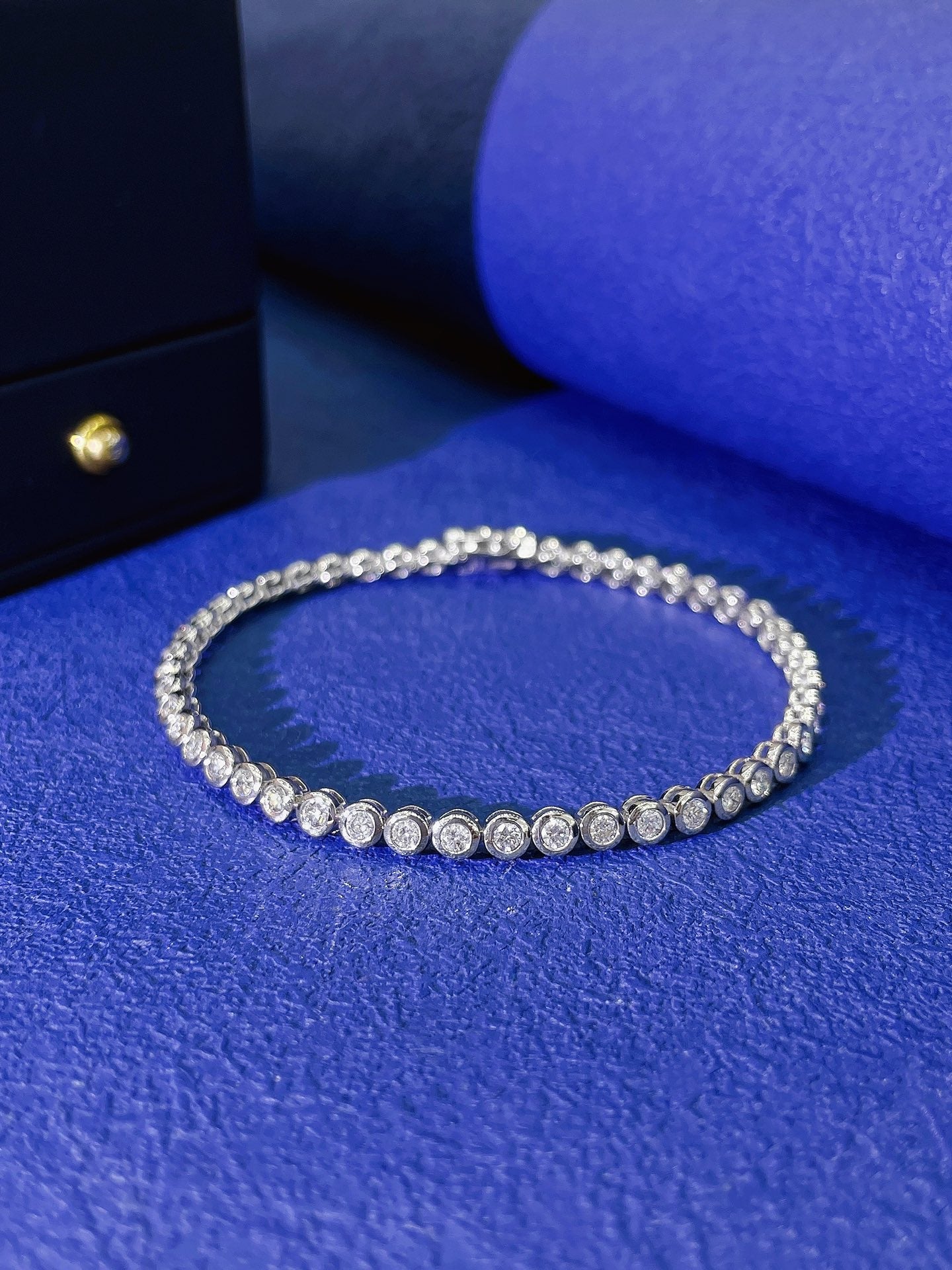 18K Diamond-Encrusted Bubble Bracelet - Luxurious Jewelry Piece - White Diamond Bracelet