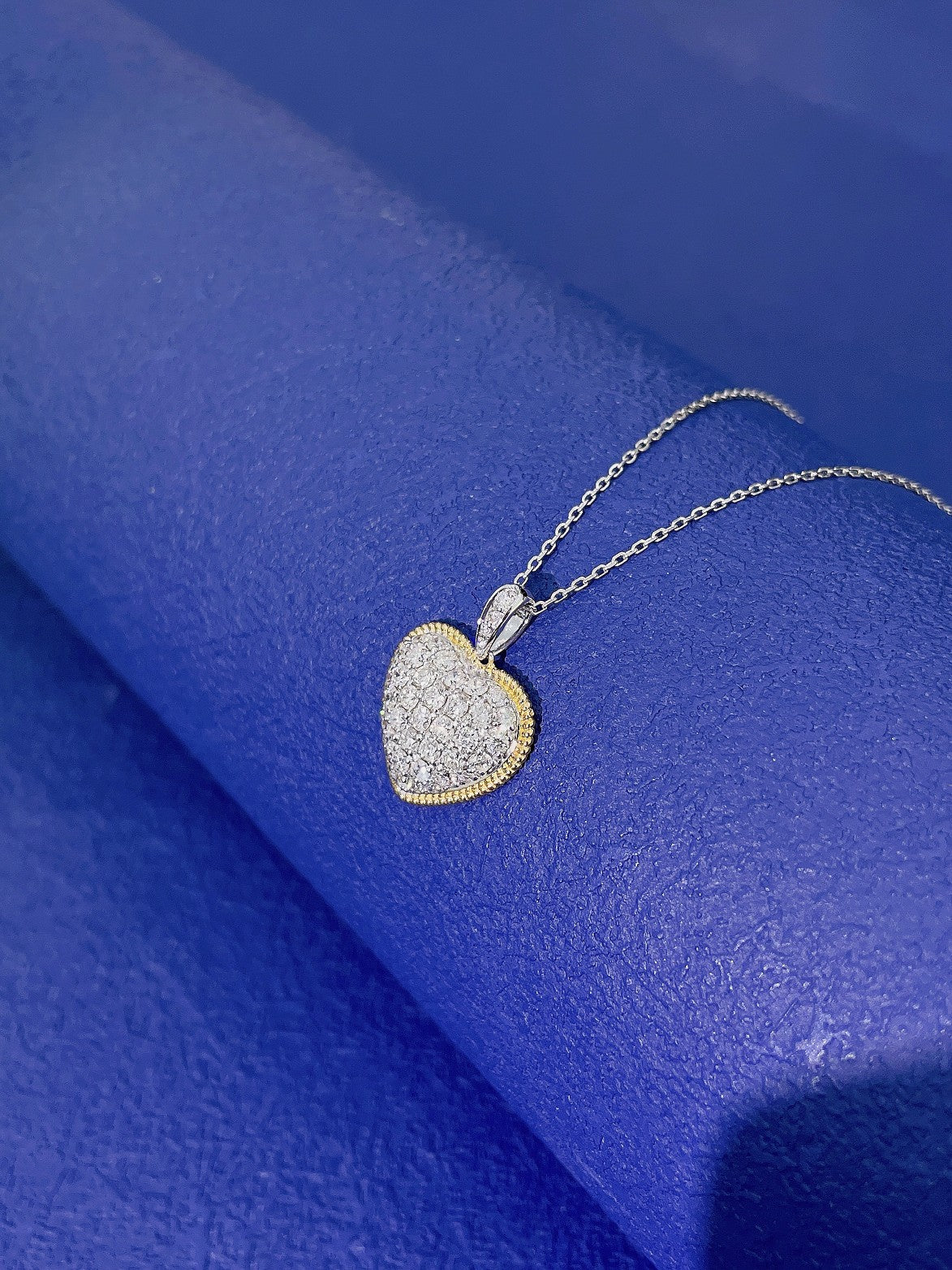 18K Diamond-Encrusted Heart Pendant Necklace with Beaded Edge - White Diamond Necklace