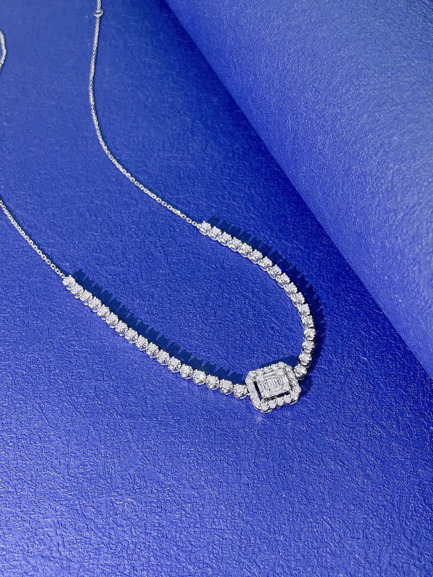 18K Diamond European Style Square Sugar Necklace - Luxurious Jewelry Piece - White Diamond Chain