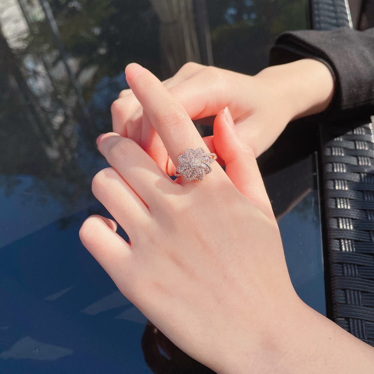 18K Diamond Flower Ring - Unique Jewelry Piece - White Diamond Ring