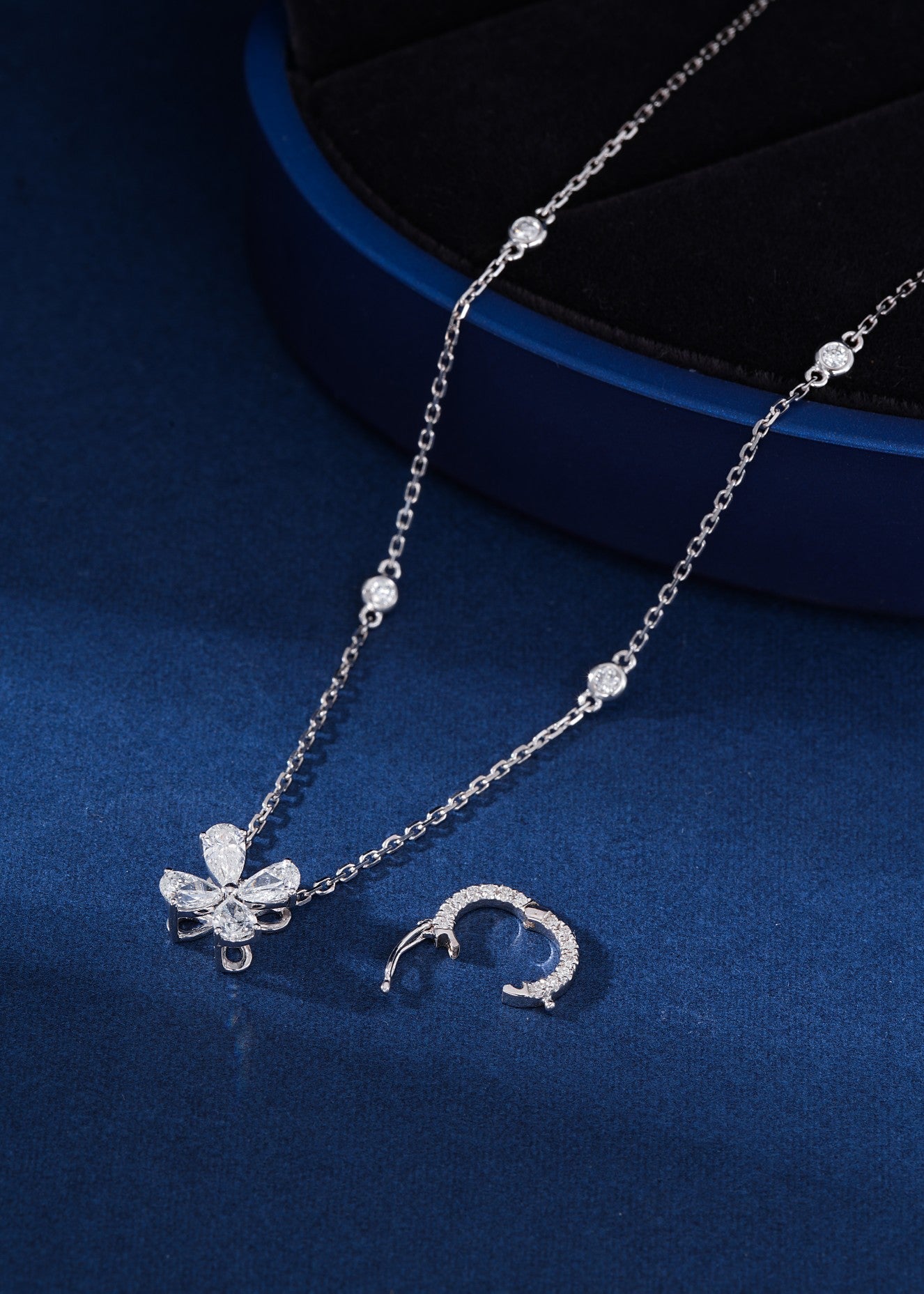 18K Diamond Four-Leaf Clover Bubble Universal Clasp Necklace - Exquisite Jewelry - White Diamond Chain