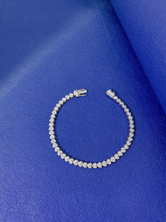 18K Diamond Heart-Shaped Fully Paved Bracelet - Luxury Jewelry - White Diamond Bracelet