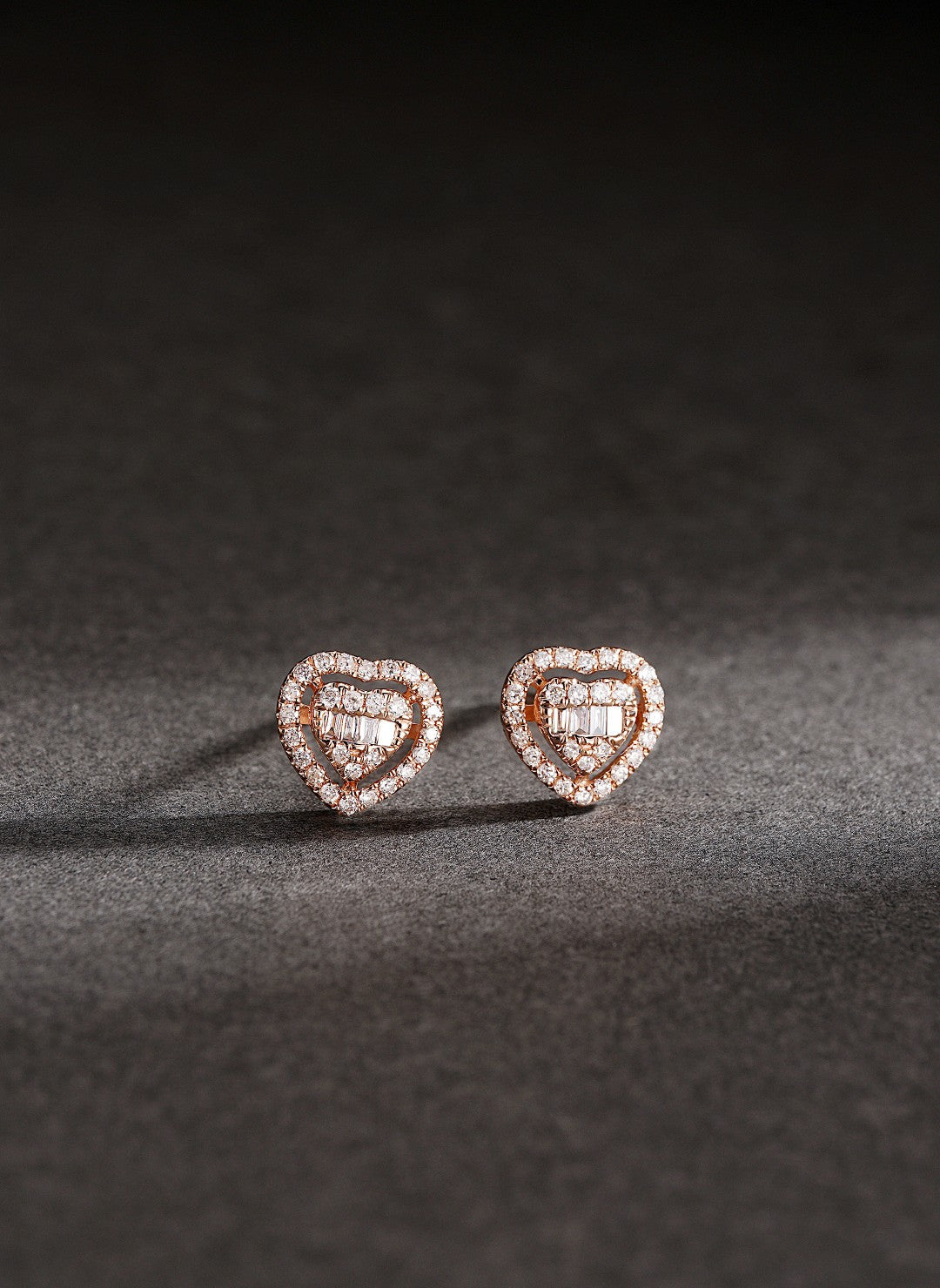 18K Diamond Heart-shaped Stud Earrings - Jeweler.Jewelry