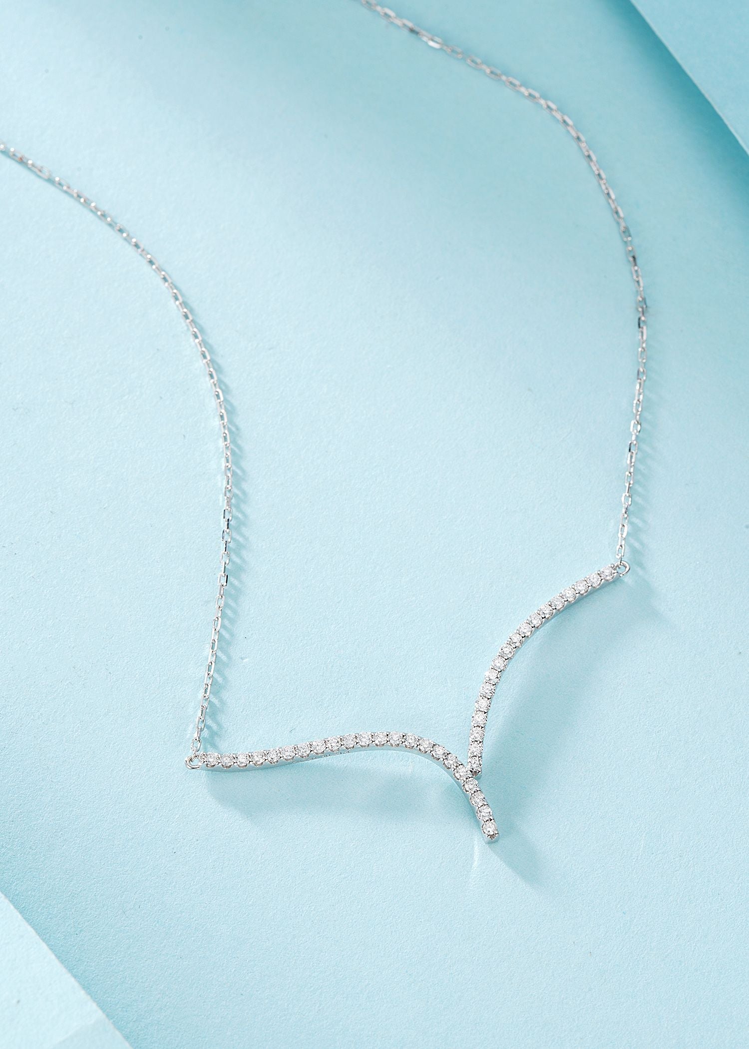 18K Diamond Irregular V-Shape Necklace - Unique Jewelry Piece - White Diamond Necklace