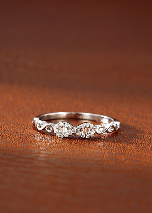 18K Diamond Lace Bowknot Ring - Luxurious Jewelry Piece - White Diamond Ring