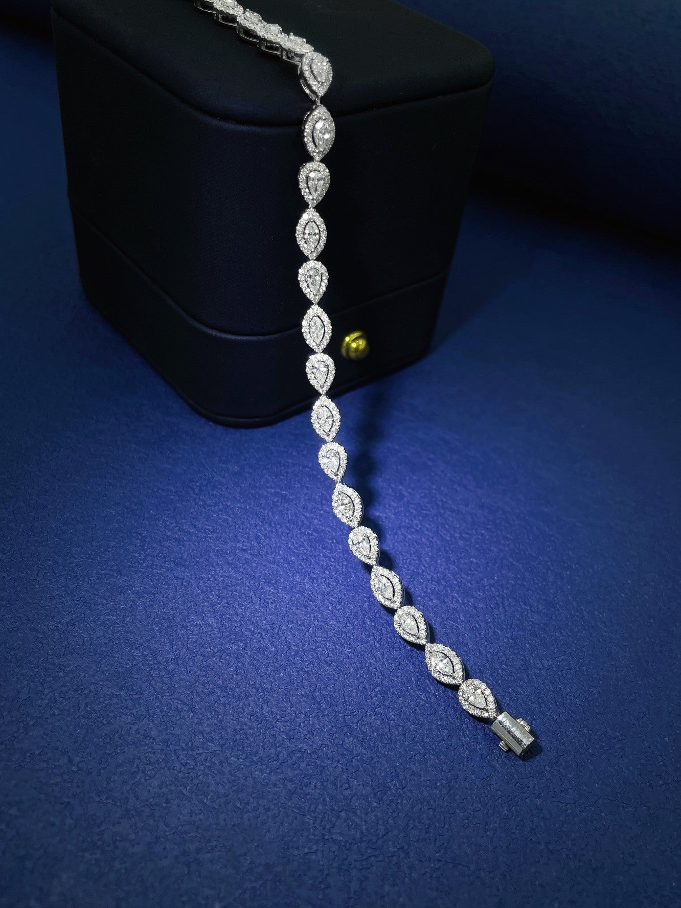 18K Diamond Marquise & Drop Shape Bracelet - SL045 - White Diamond Bracelet