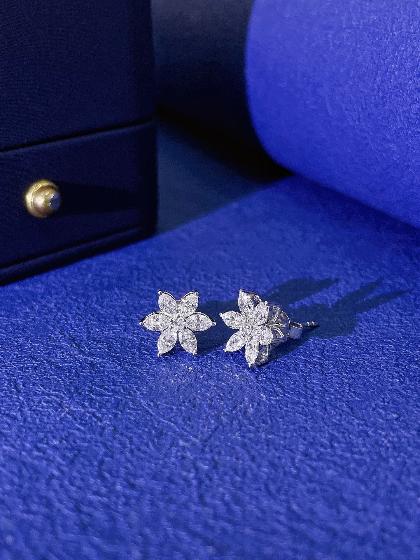 18K Diamond Marquise Flower Earrings - Elegant Jewelry Piece - Jeweler.Jewelry