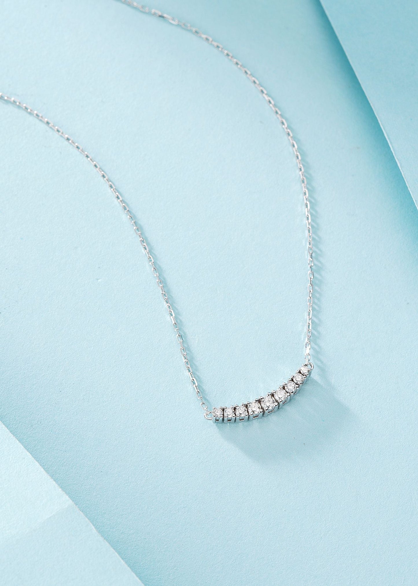 18K Diamond Nine-Stone Smiling Necklace - Exquisite Jewelry - White Diamond Necklace