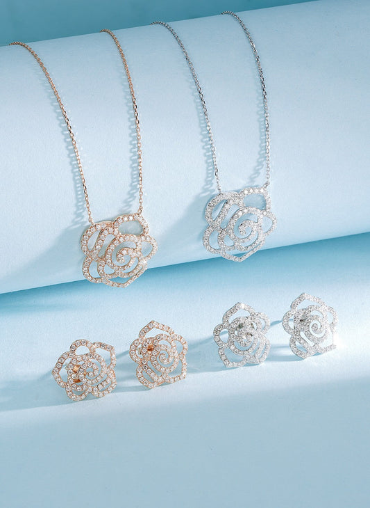 18K Diamond Openwork Marquise Flower Necklace - White Diamond Necklace