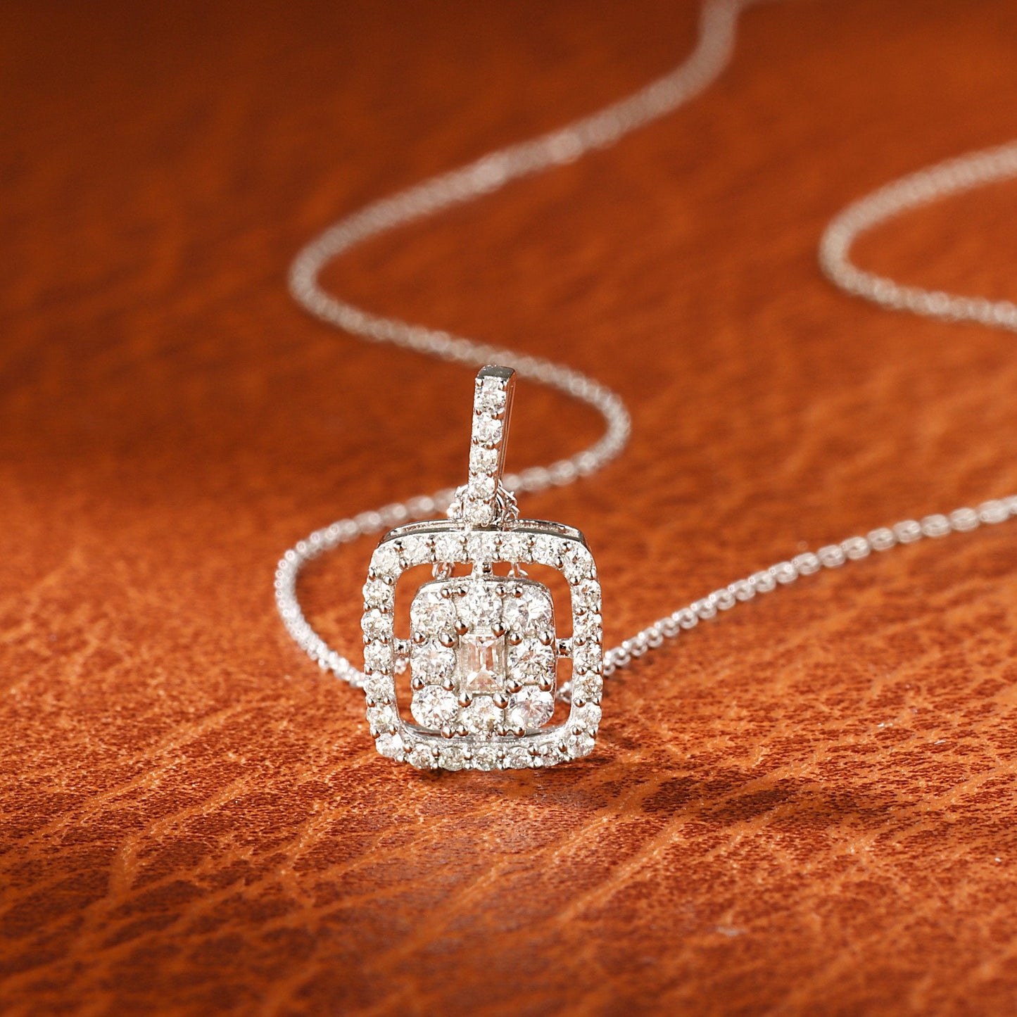 18K Diamond Openwork Square Sugar Pendant Necklace - Exquisite Jewelry - White Diamond Necklace