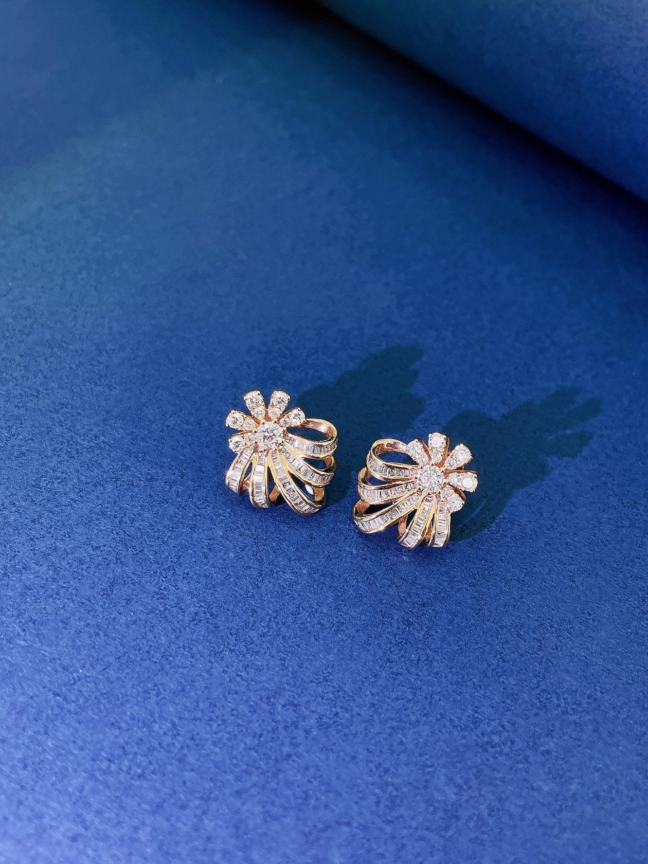 18K Diamond Petal Earrings - A Luxurious Jewelry Choice - Jeweler.Jewelry