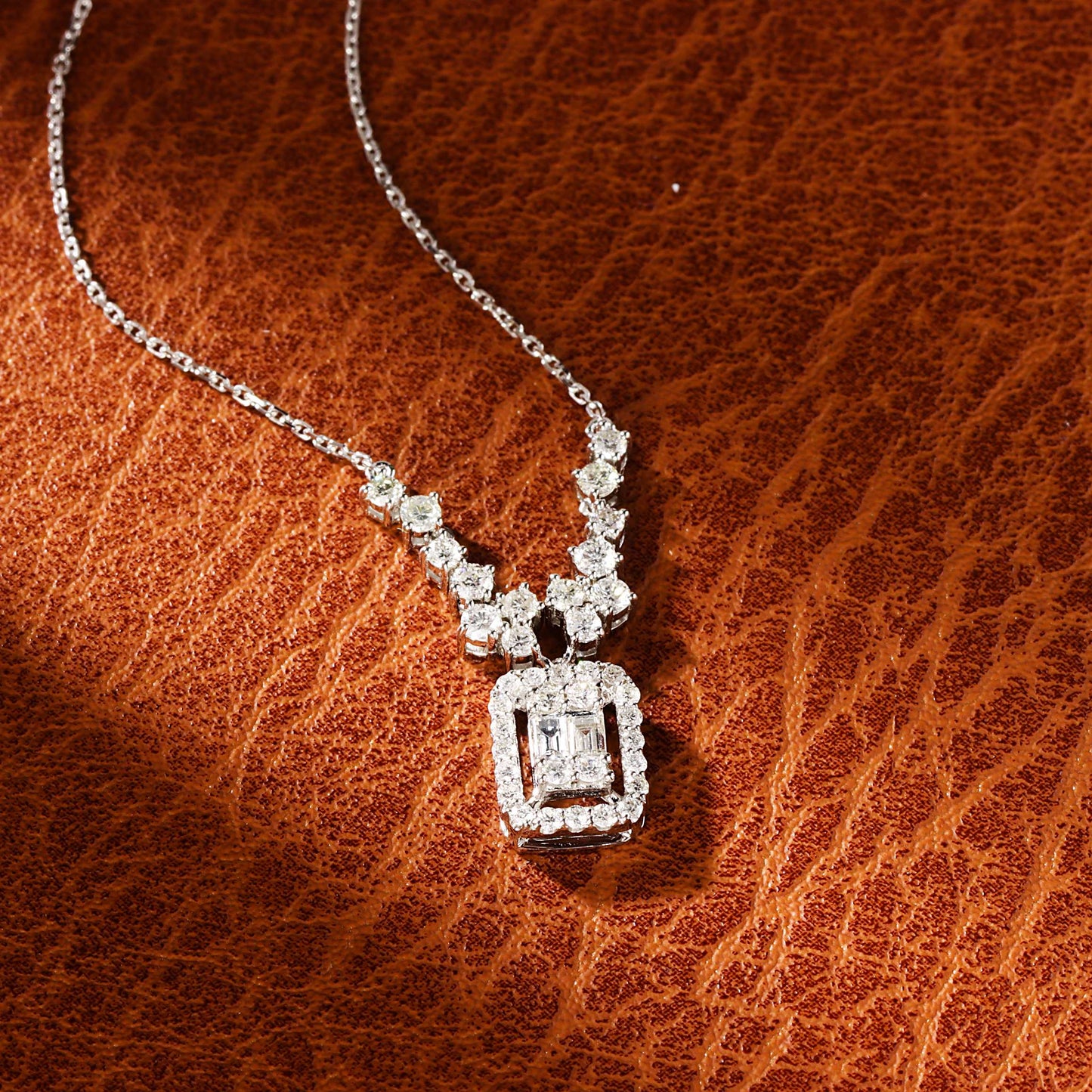 18K Diamond Rectangle Candy Light Luxury Necklace - Exquisite Jewelry - White Diamond Necklace