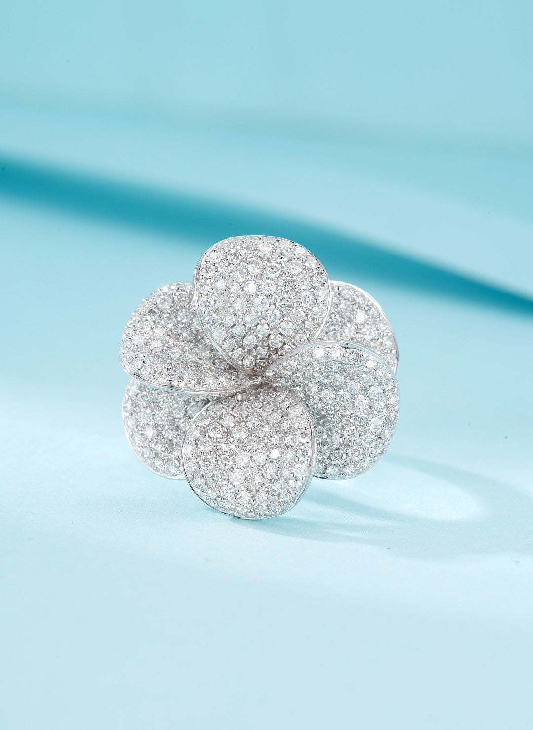 18K Diamond Rotating Six-Petal Flower Ring | Premium Jewelry - White Diamond Ring