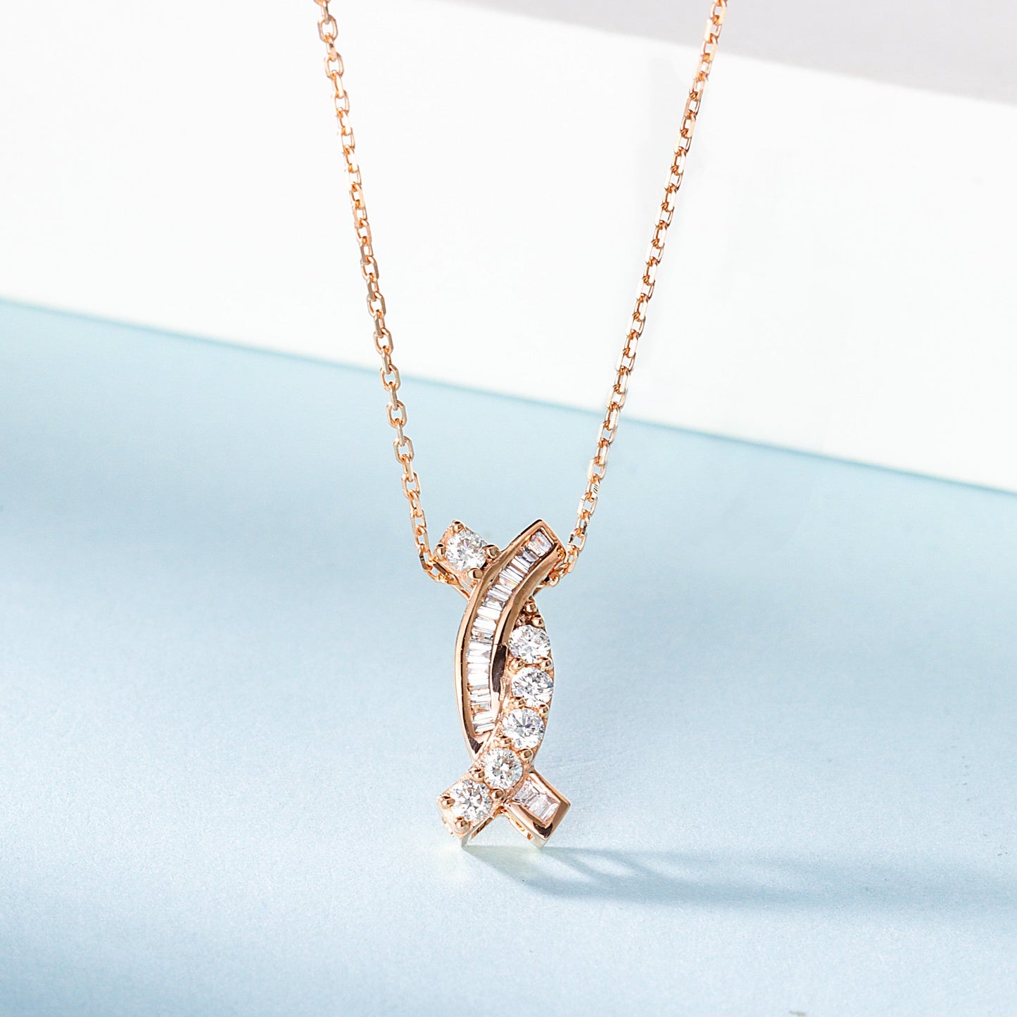 18K Diamond Round Ladder Intertwined Necklace - Elegant Jewelry Piece - White Diamond Necklace