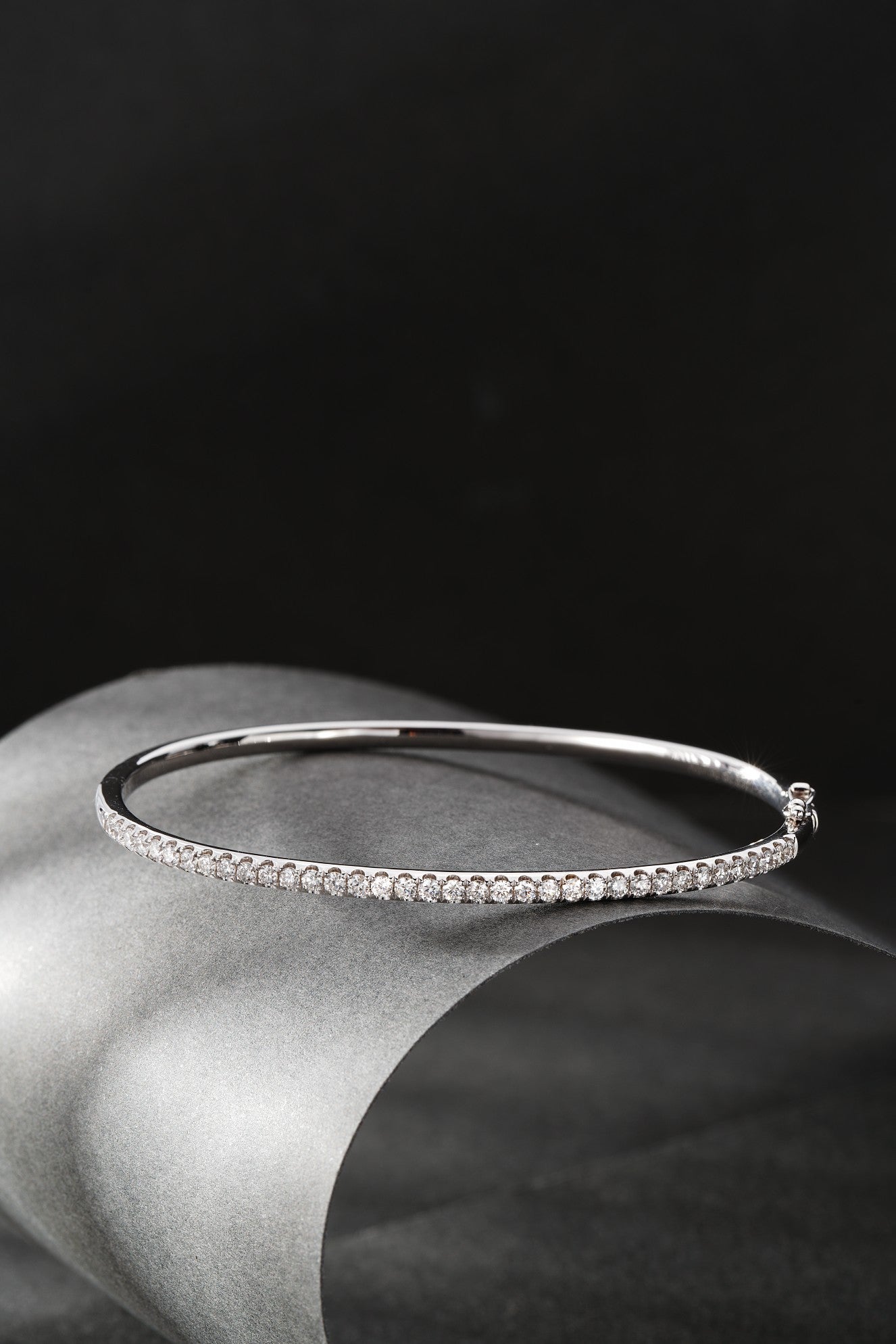 18K Diamond Semi-Circle Bracelet - Luxurious Jewelry Piece - White Diamond Bracelet