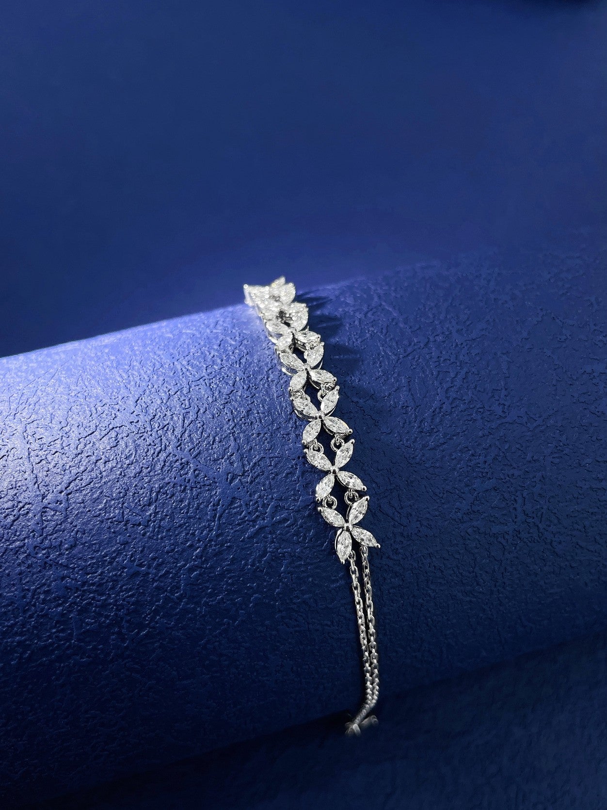 18K Diamond Semi-Circle Four-Leaf Clover Bracelet - Luxury Jewelry - White Diamond Bracelet