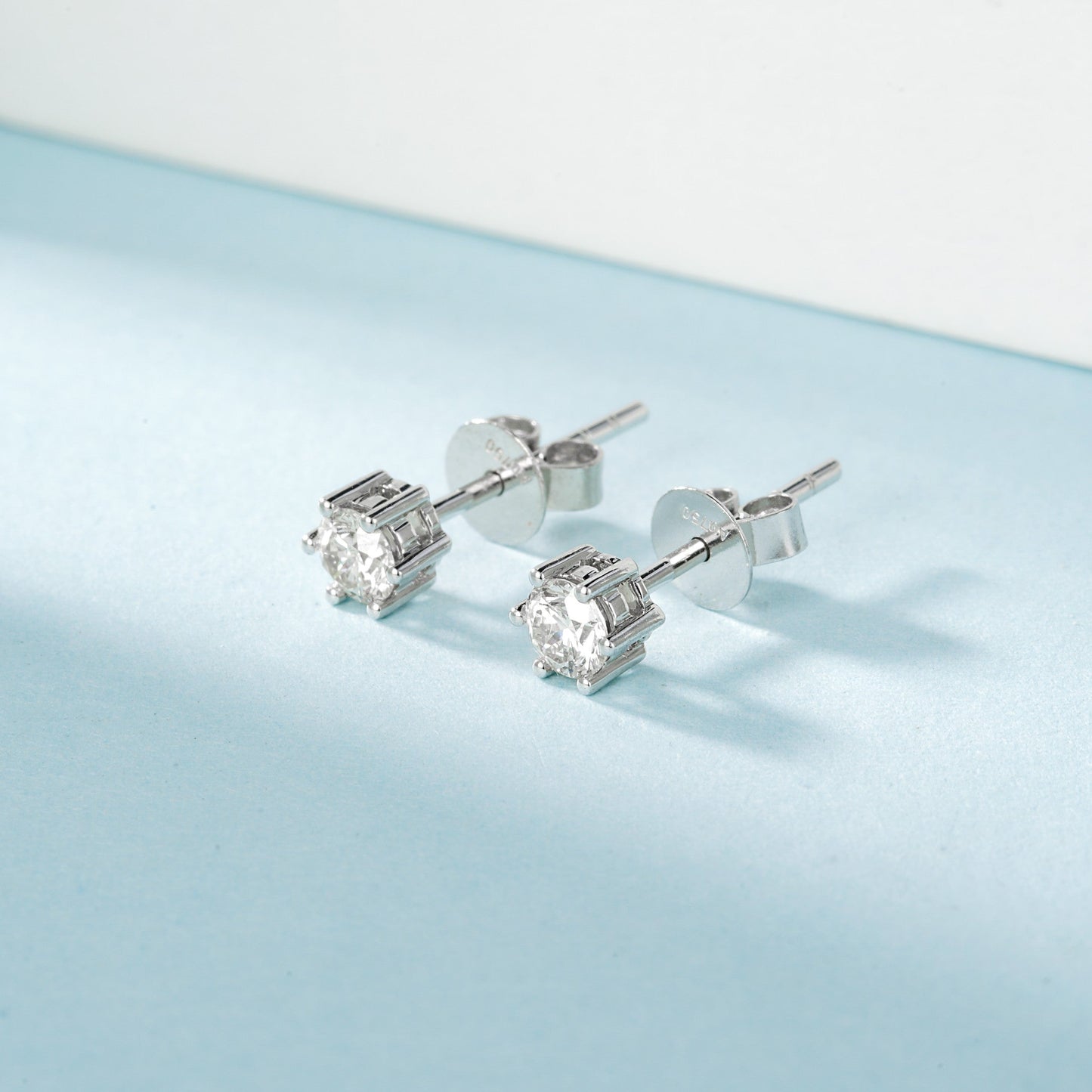 18K Diamond Six-Prong Earrings - Luxurious Jewelry Piece - Jeweler.Jewelry