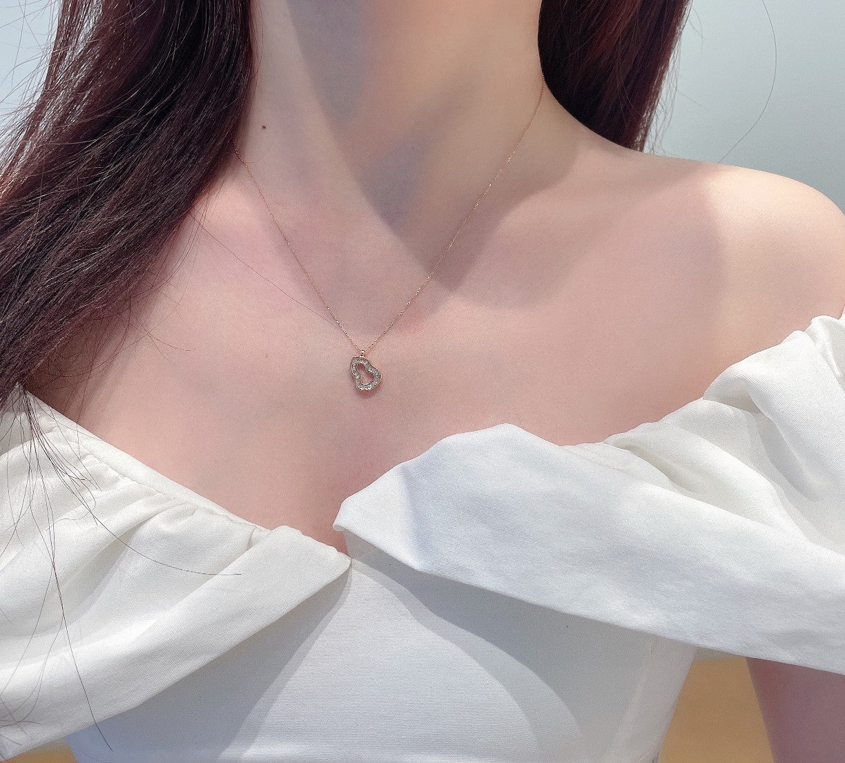 18K Diamond Small Gourd Necklace - Elegant Jewelry Piece - White Diamond Necklace