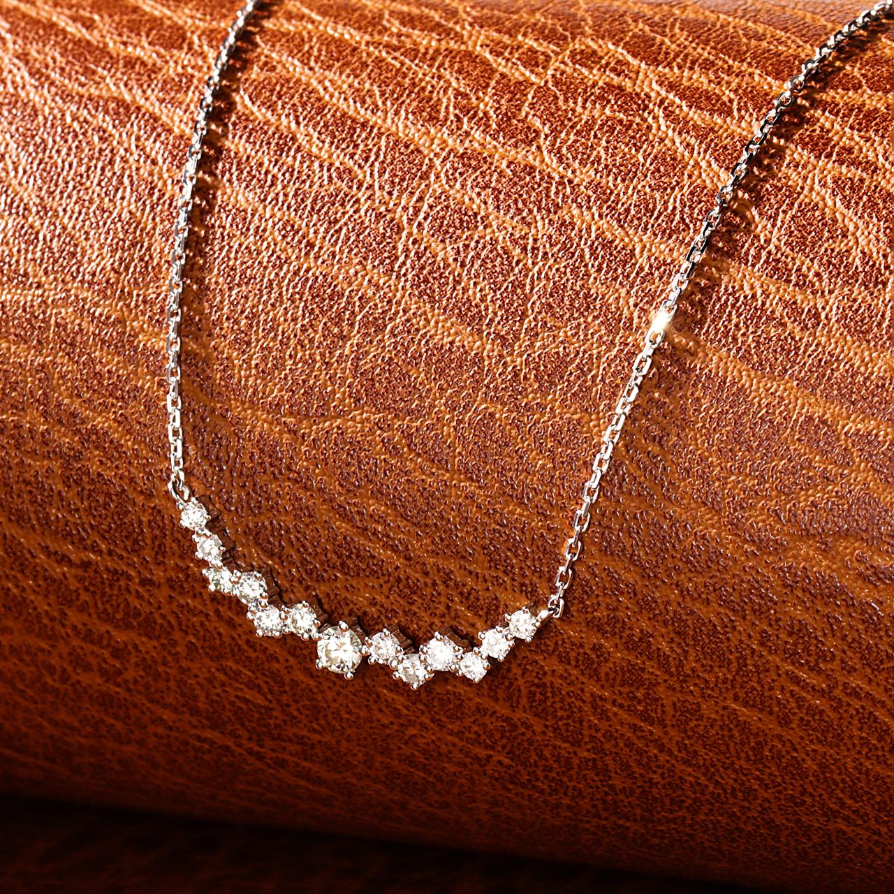 18K Diamond Smiling Starry Sky Necklace - Luxurious Jewelry Piece - White Diamond Necklace