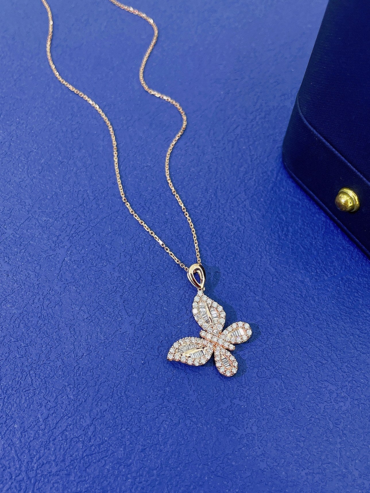 18K Diamond Square Butterfly Pendant Necklace - Exquisite Jewelry - White Diamond Necklace