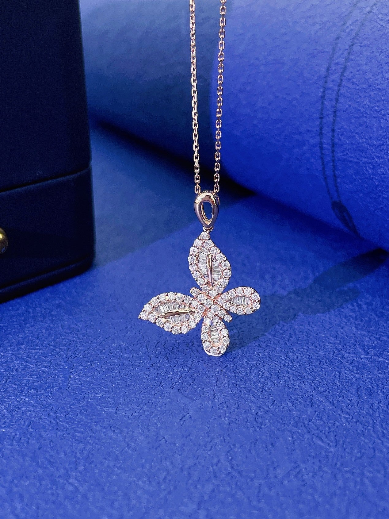 18K Diamond Square Butterfly Pendant Necklace - Exquisite Jewelry - White Diamond Necklace